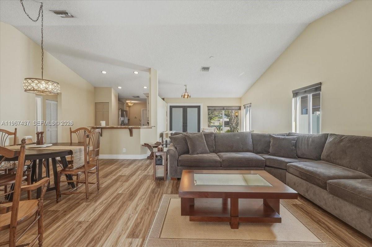 ARBORETUM - Residential