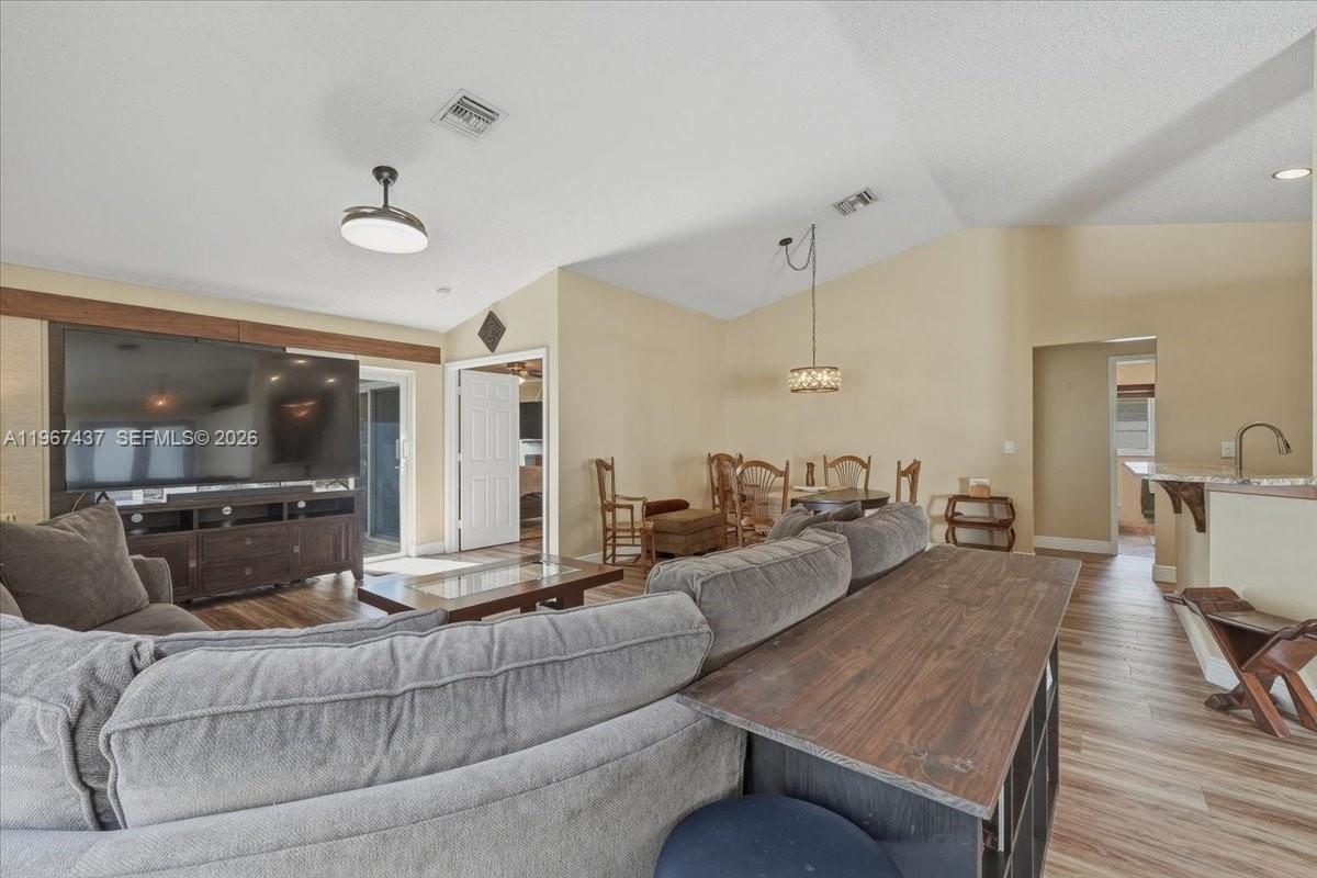 ARBORETUM - Residential