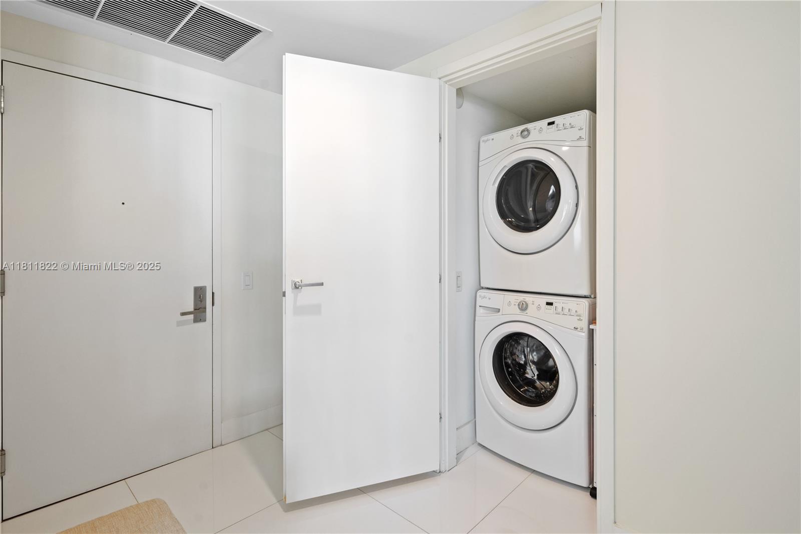 BRICKELLHOUSE CONDO - Land