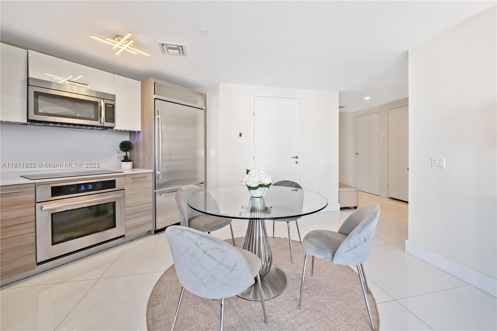 BRICKELLHOUSE CONDO - Land