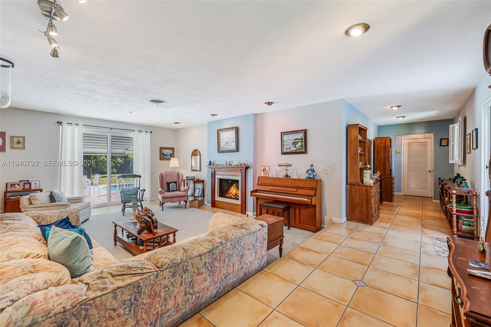 AMD PL GRIFFING BISCAYNE - Residential