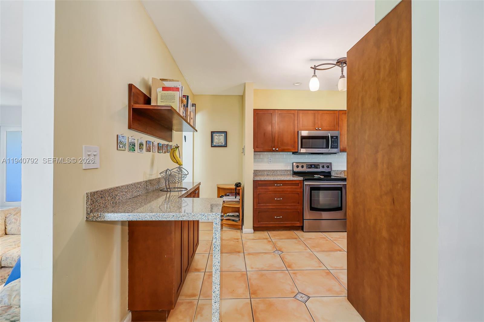 AMD PL GRIFFING BISCAYNE - Residential