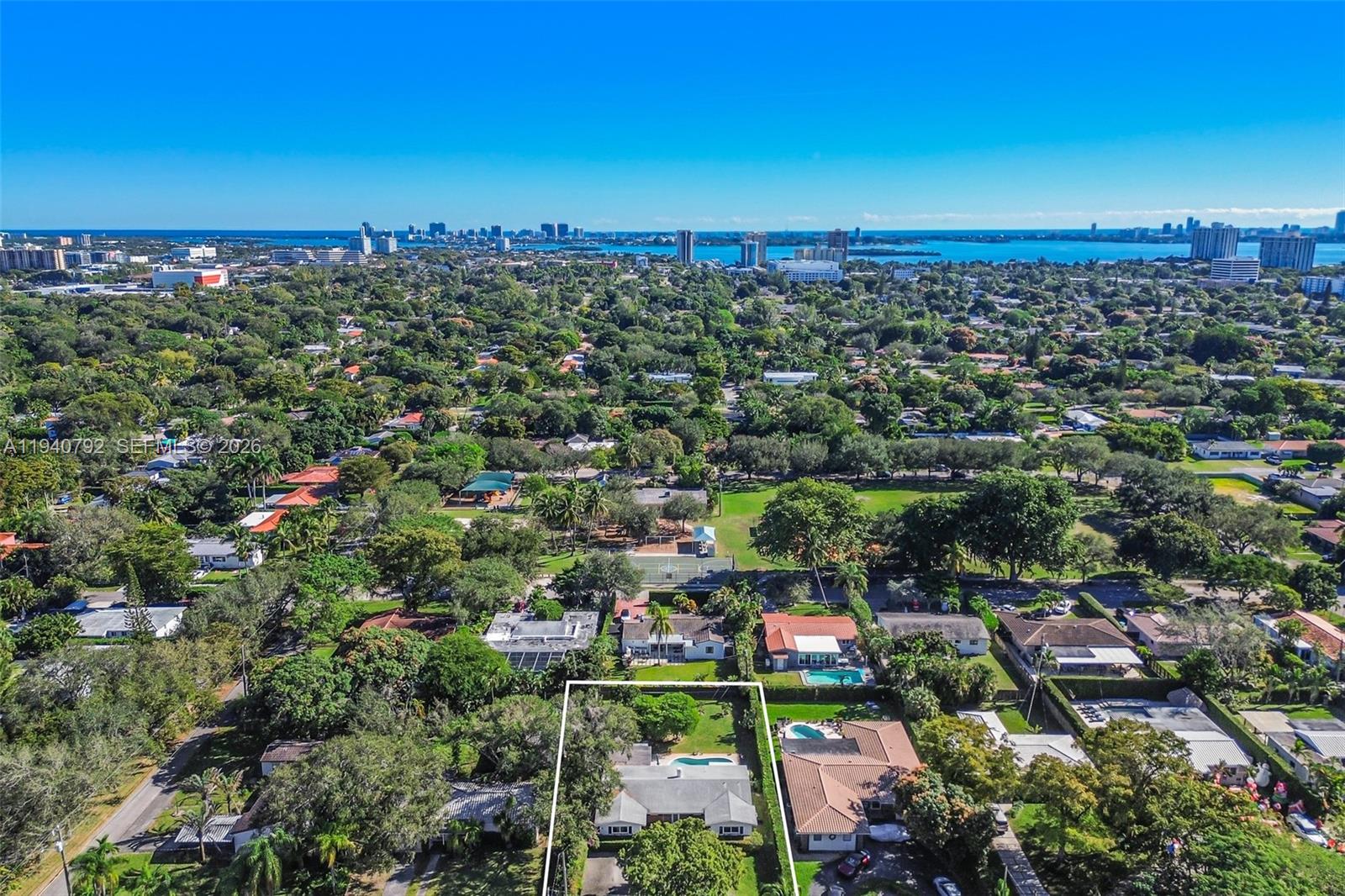 AMD PL GRIFFING BISCAYNE - Residential