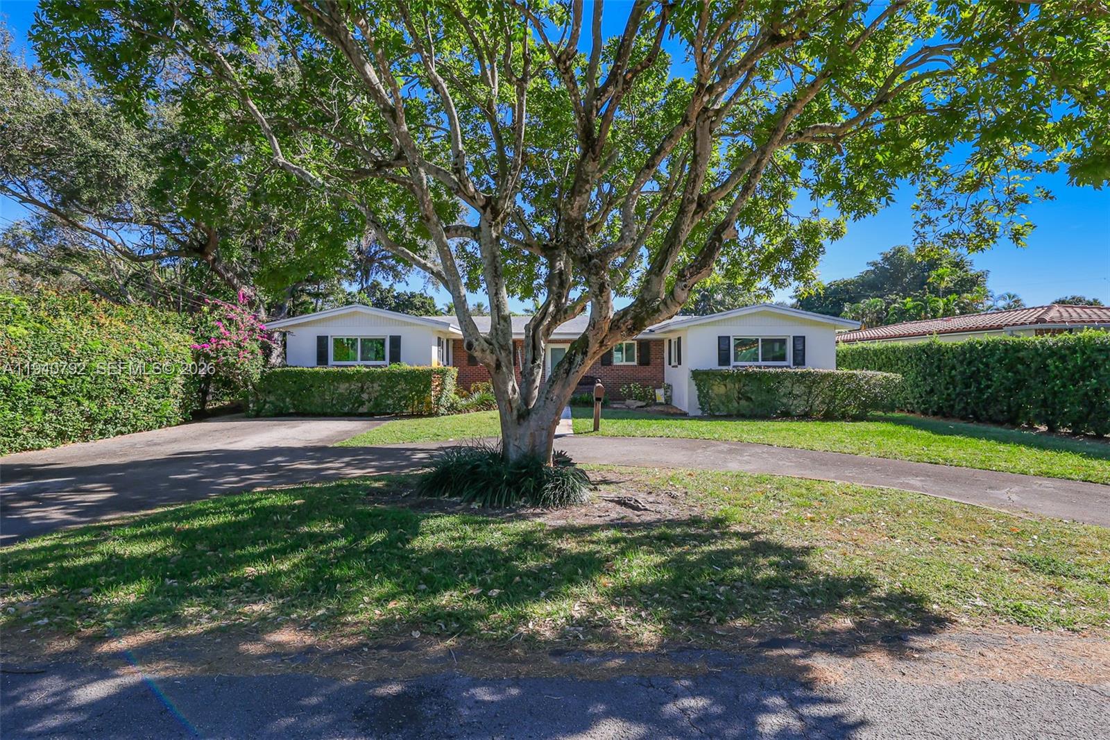 AMD PL GRIFFING BISCAYNE - Residential