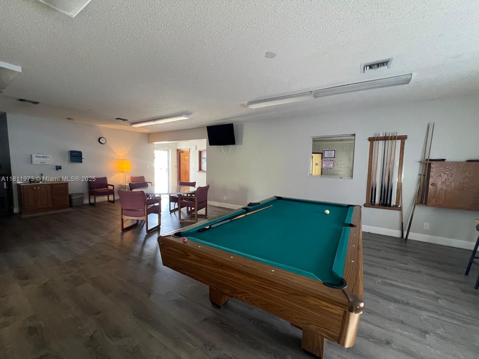 CRYSTAL COURT MANOR NO 6 - Residential