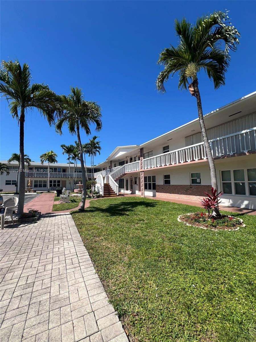 CRYSTAL COURT MANOR NO 6 - Residential