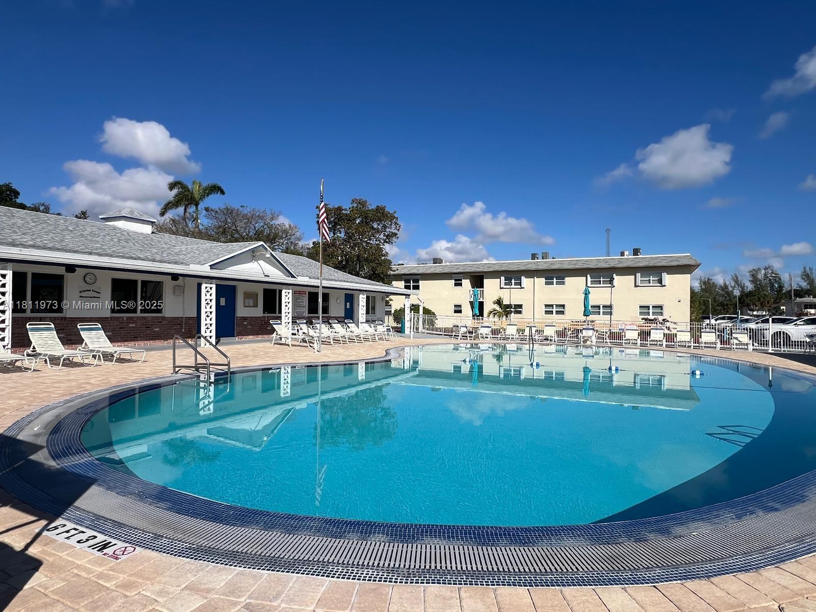 CRYSTAL COURT MANOR NO 6 - Residential