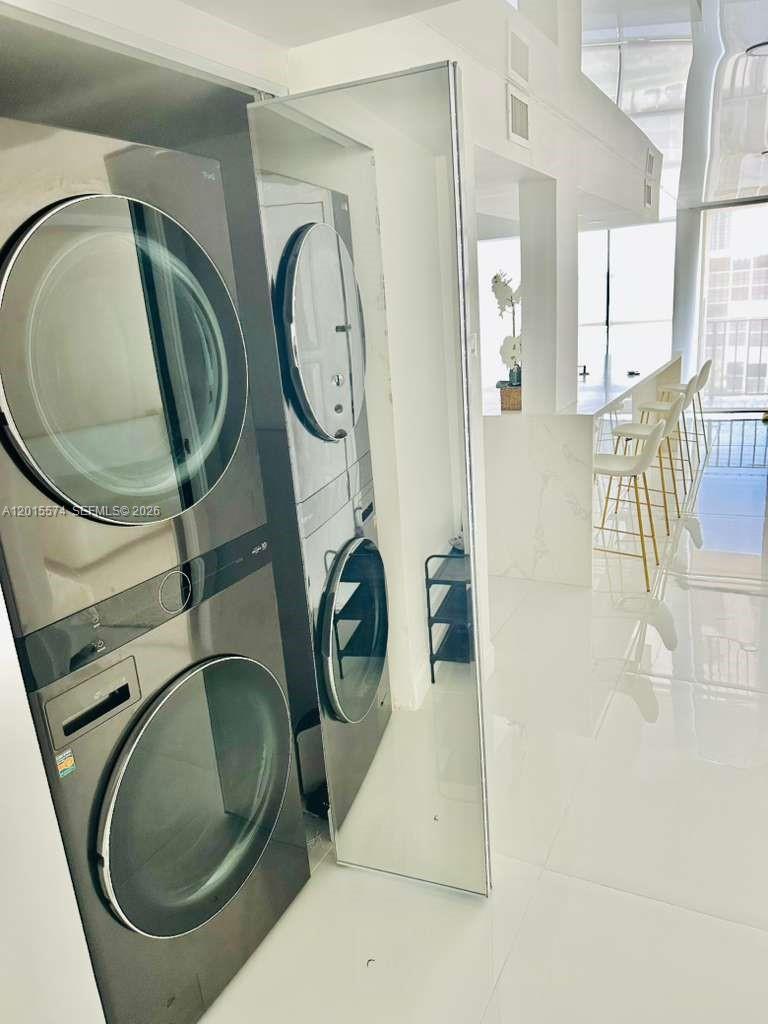 TOWERS OF OCEANVIEW SOUTH - Residential Lease