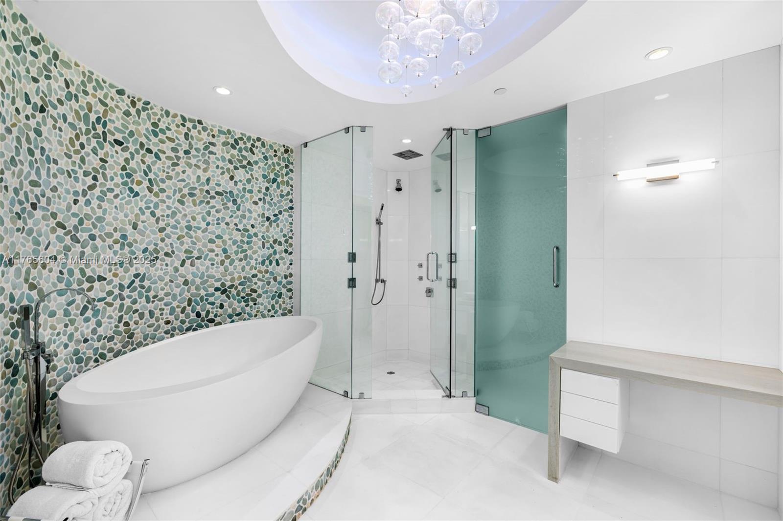 TRUMP PALACE CONDO - Residential