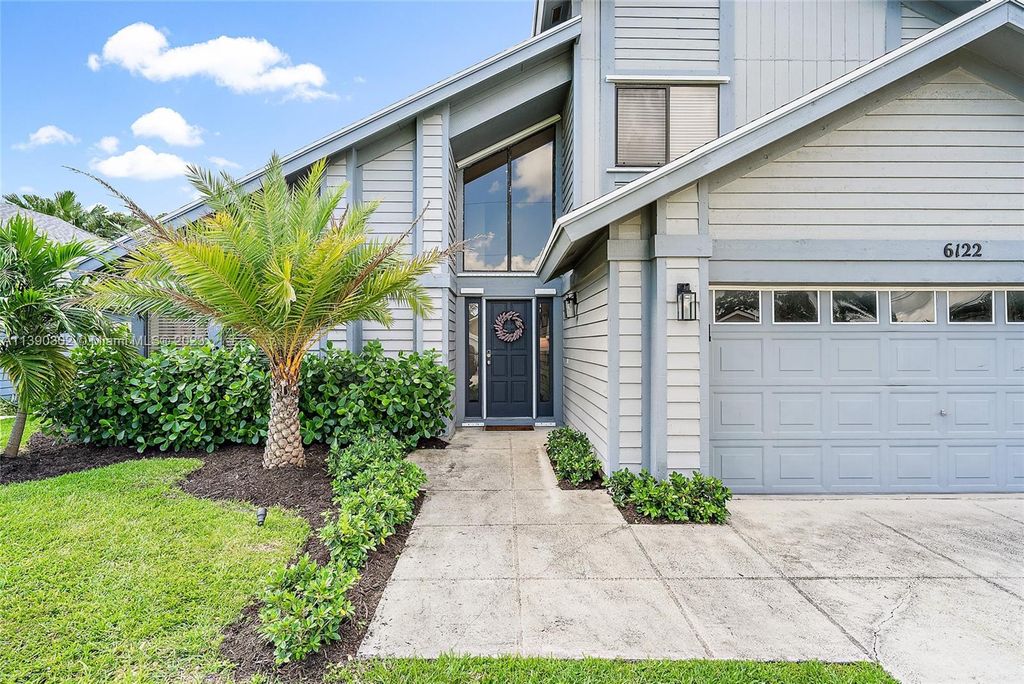 Photo of 6122 Adams St, Jupiter, FL 33458 (MLS # A11390302)