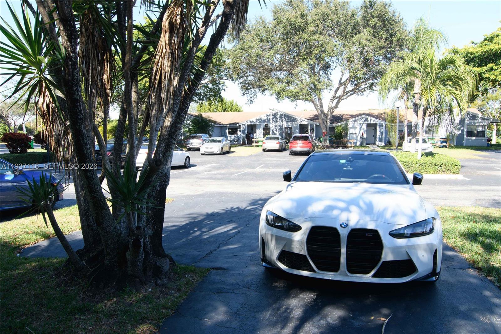 HEFTLER TOWNHOUSES AT RED - Residential Lease