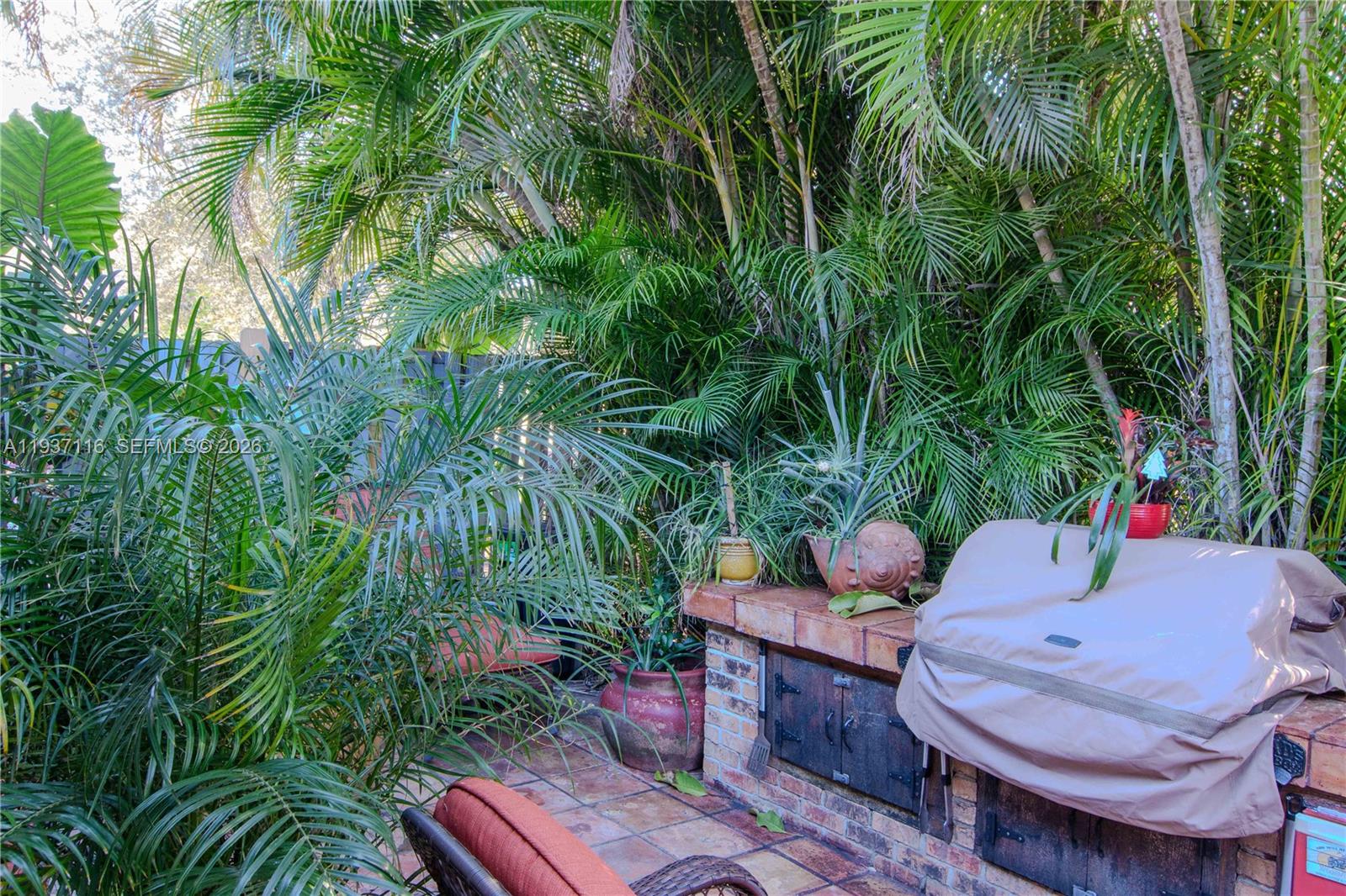 HEFTLER TOWNHOUSES AT RED - Residential Lease