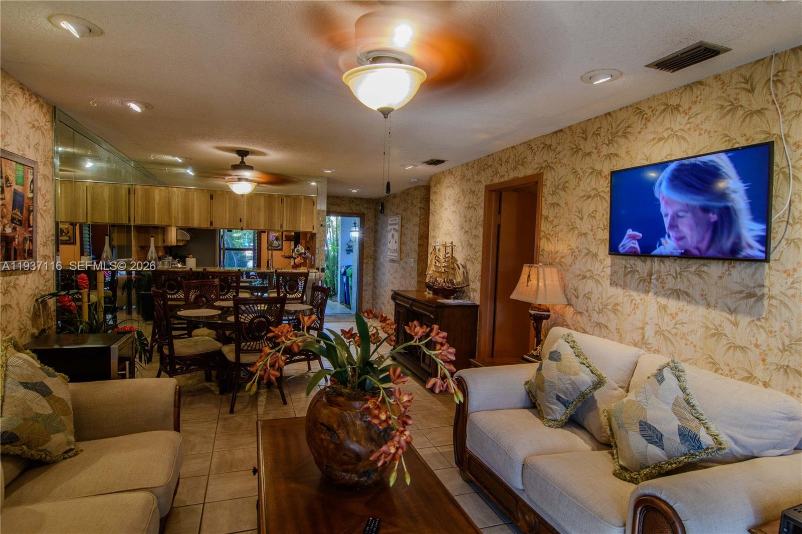 HEFTLER TOWNHOUSES AT RED - Residential Lease