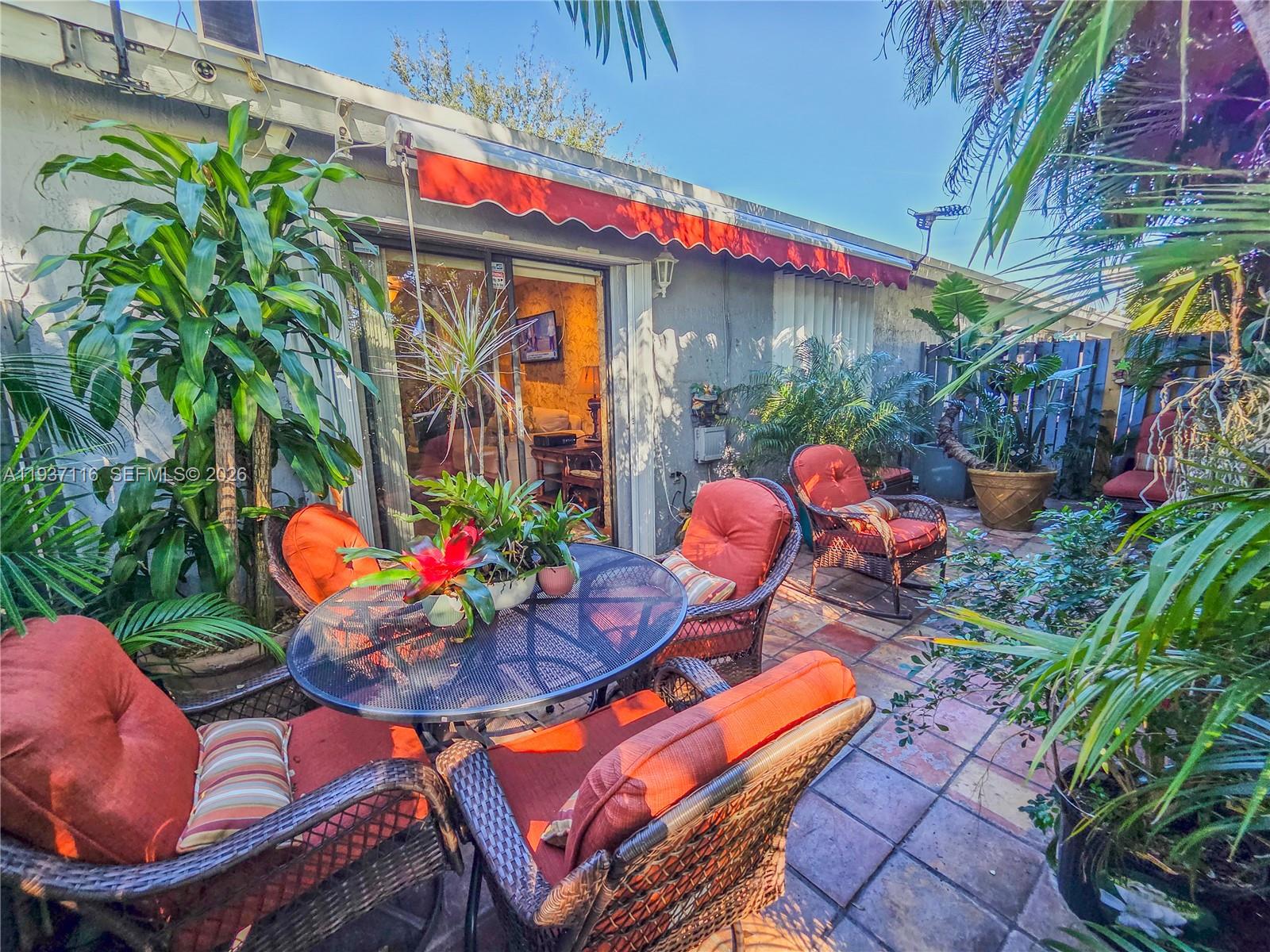 HEFTLER TOWNHOUSES AT RED - Residential Lease