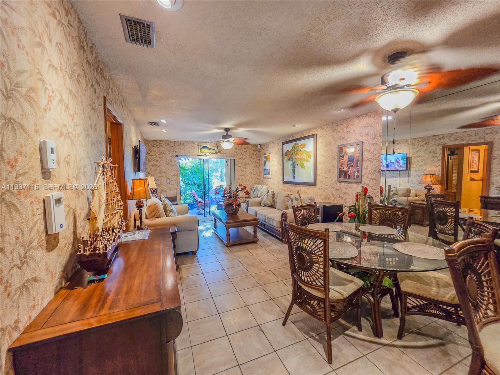 HEFTLER TOWNHOUSES AT RED - Residential Lease