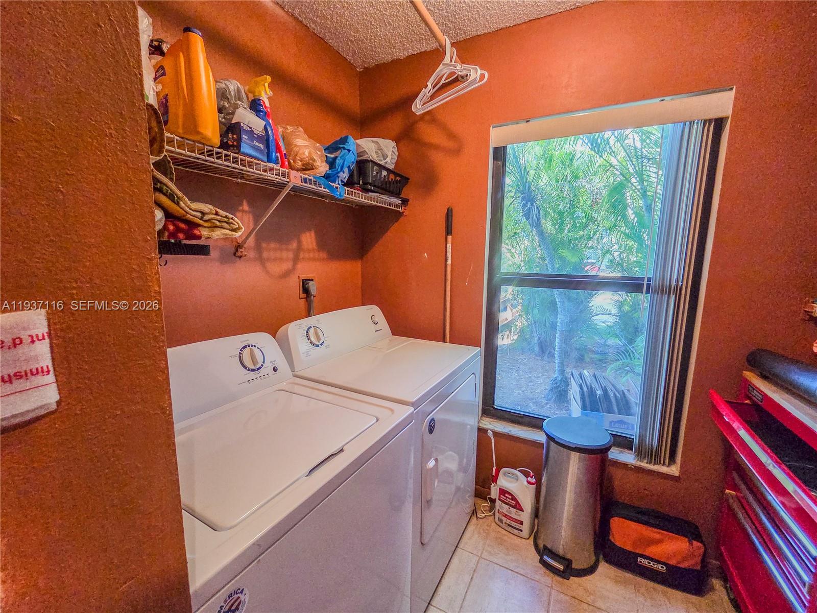 HEFTLER TOWNHOUSES AT RED - Residential Lease