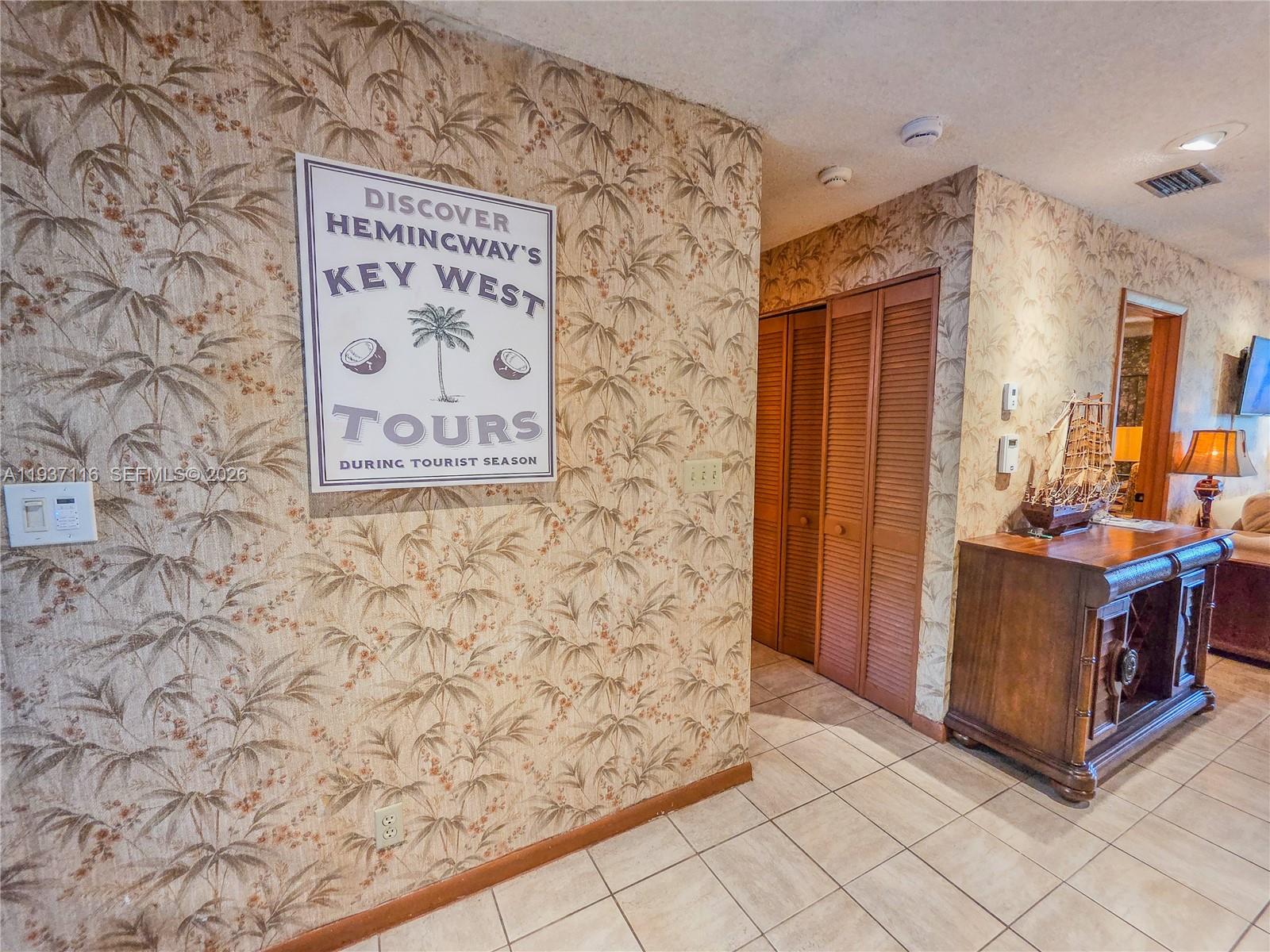 HEFTLER TOWNHOUSES AT RED - Residential Lease