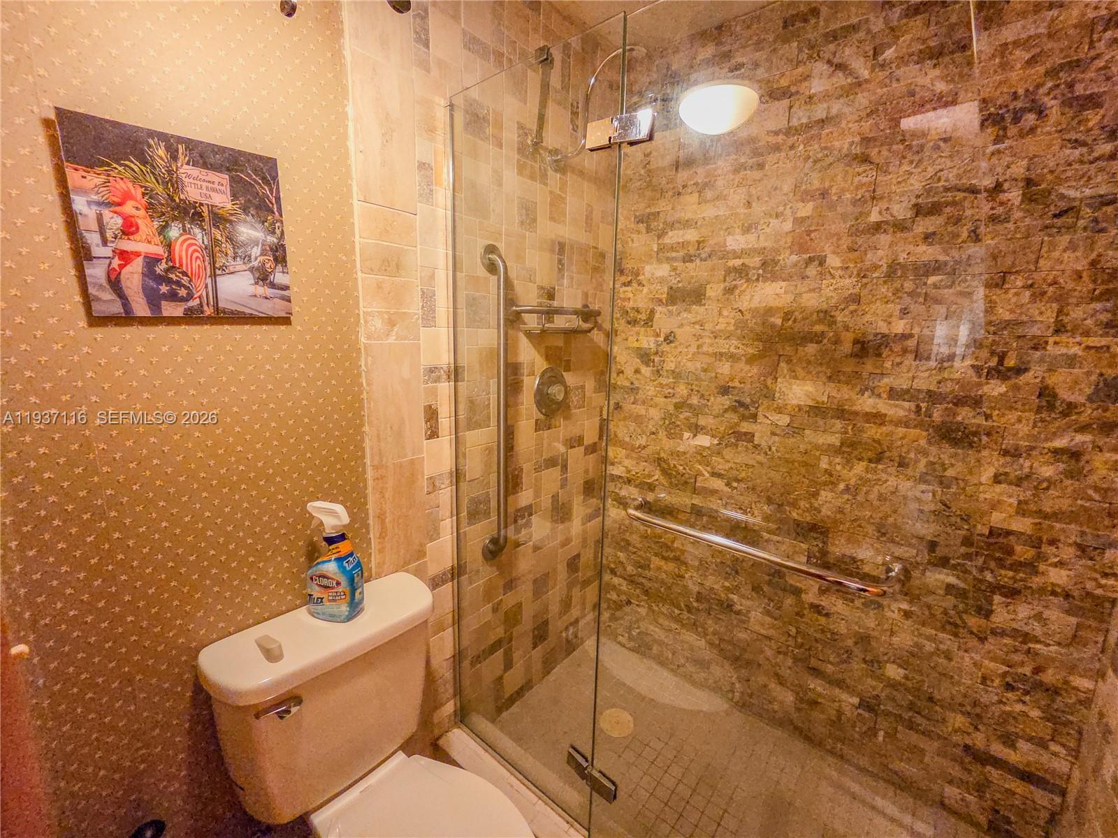 HEFTLER TOWNHOUSES AT RED - Residential Lease