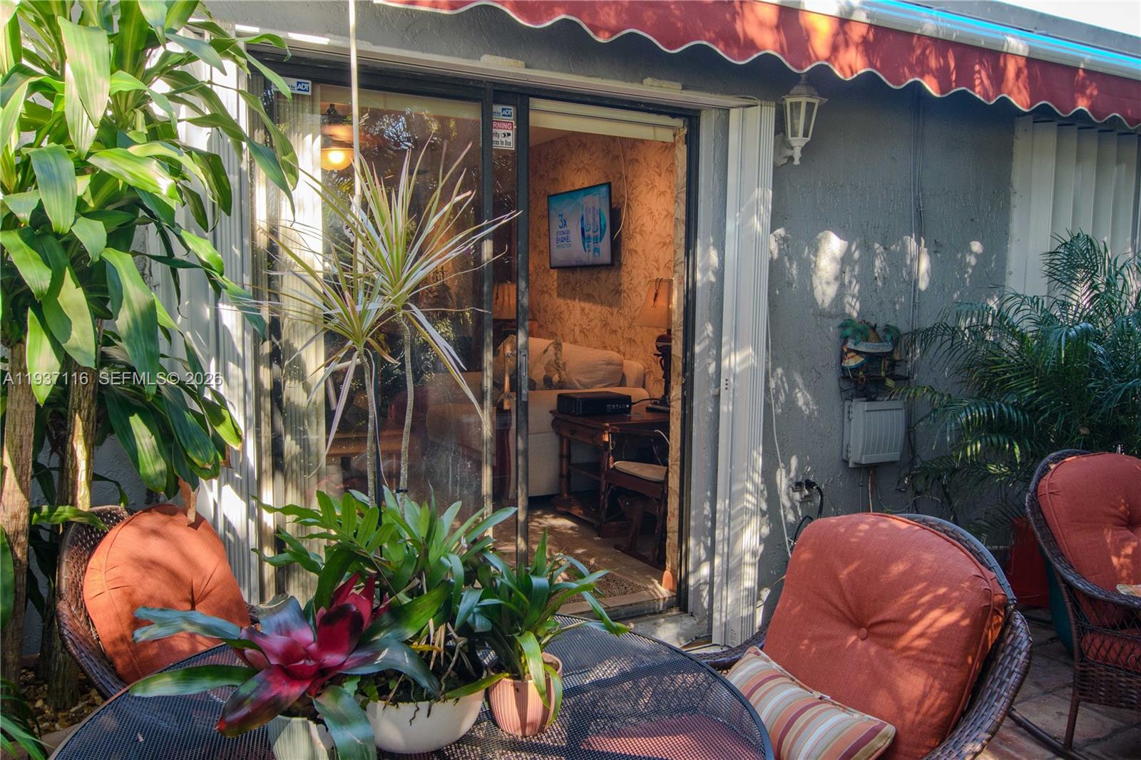 HEFTLER TOWNHOUSES AT RED - Residential Lease