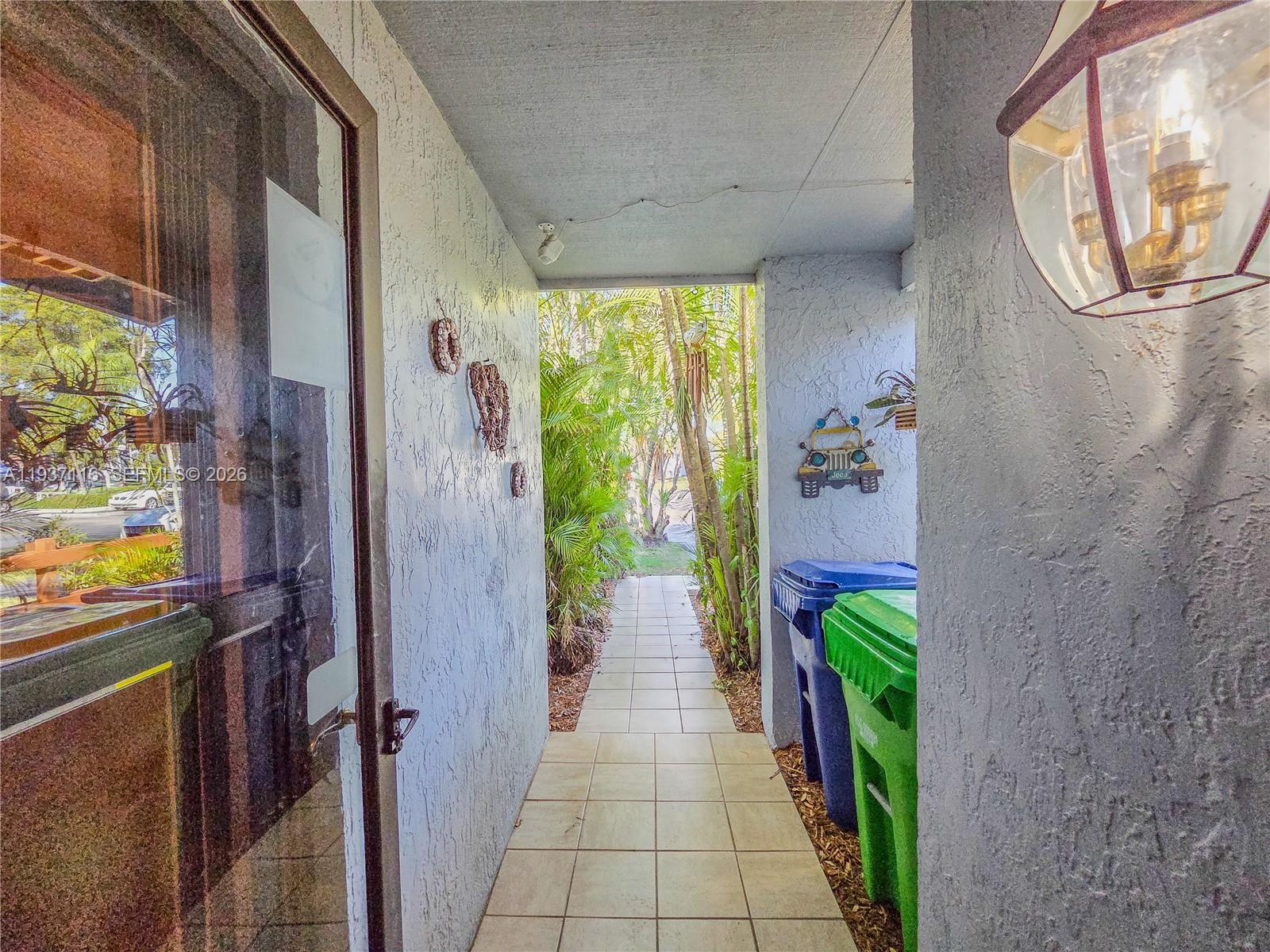 HEFTLER TOWNHOUSES AT RED - Residential Lease