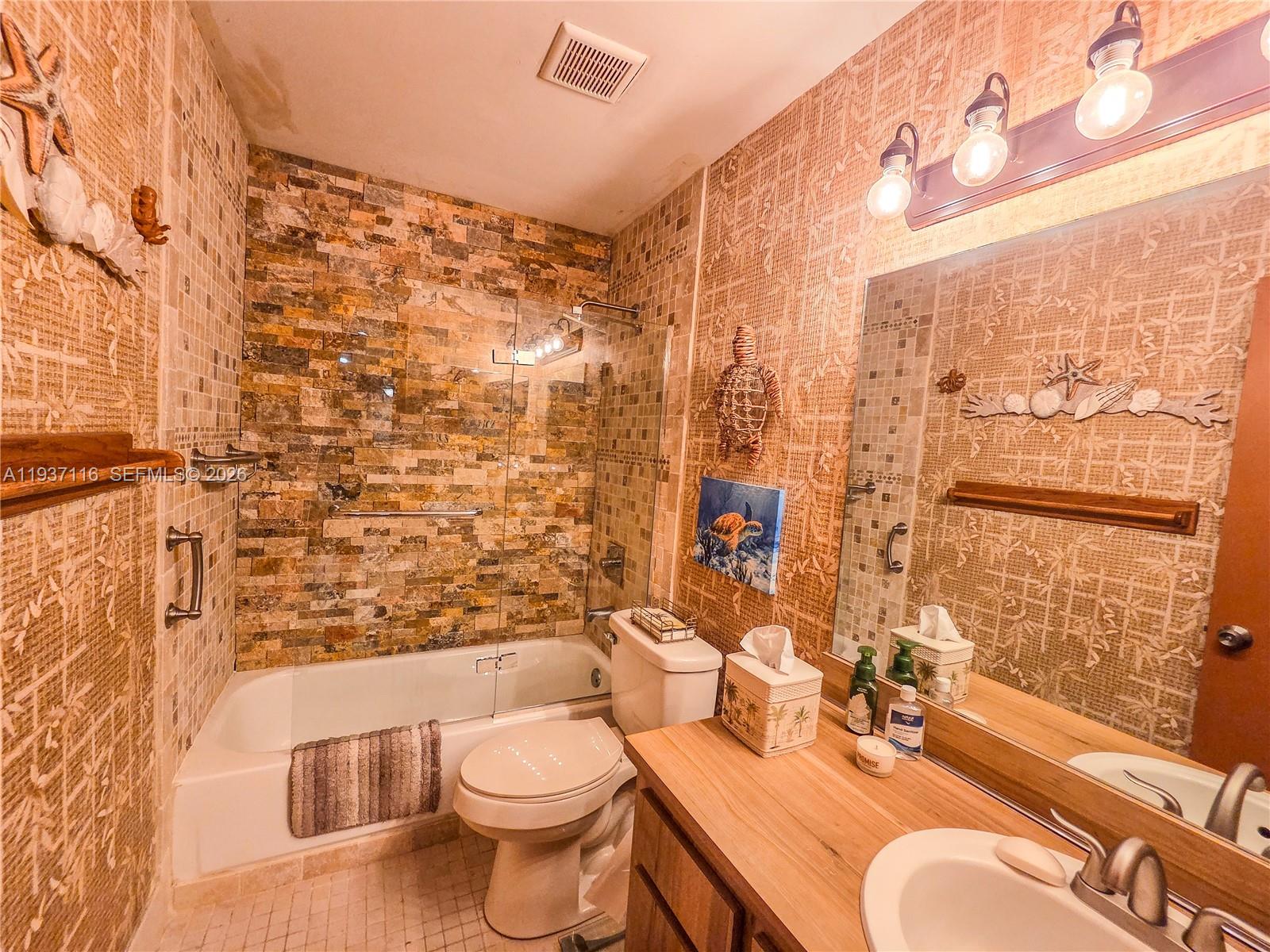 HEFTLER TOWNHOUSES AT RED - Residential Lease