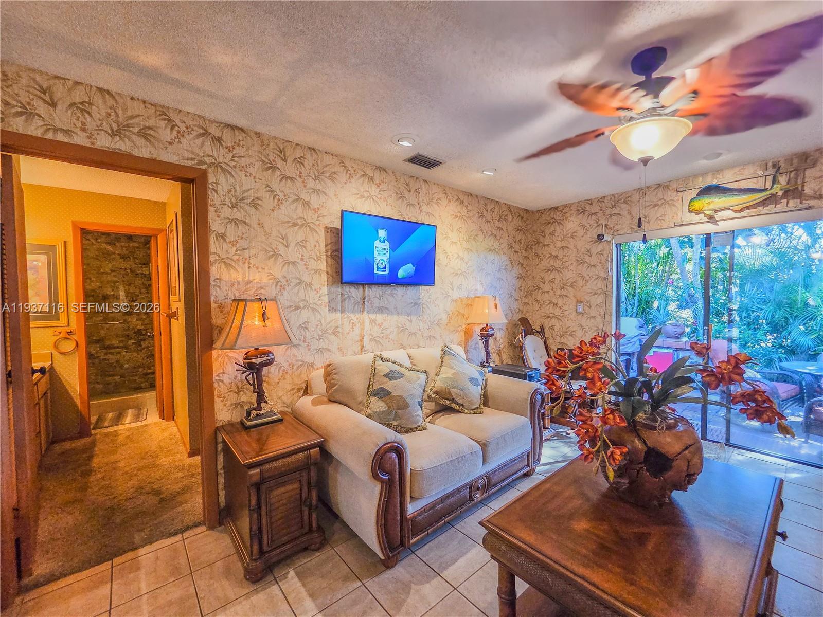 HEFTLER TOWNHOUSES AT RED - Residential Lease