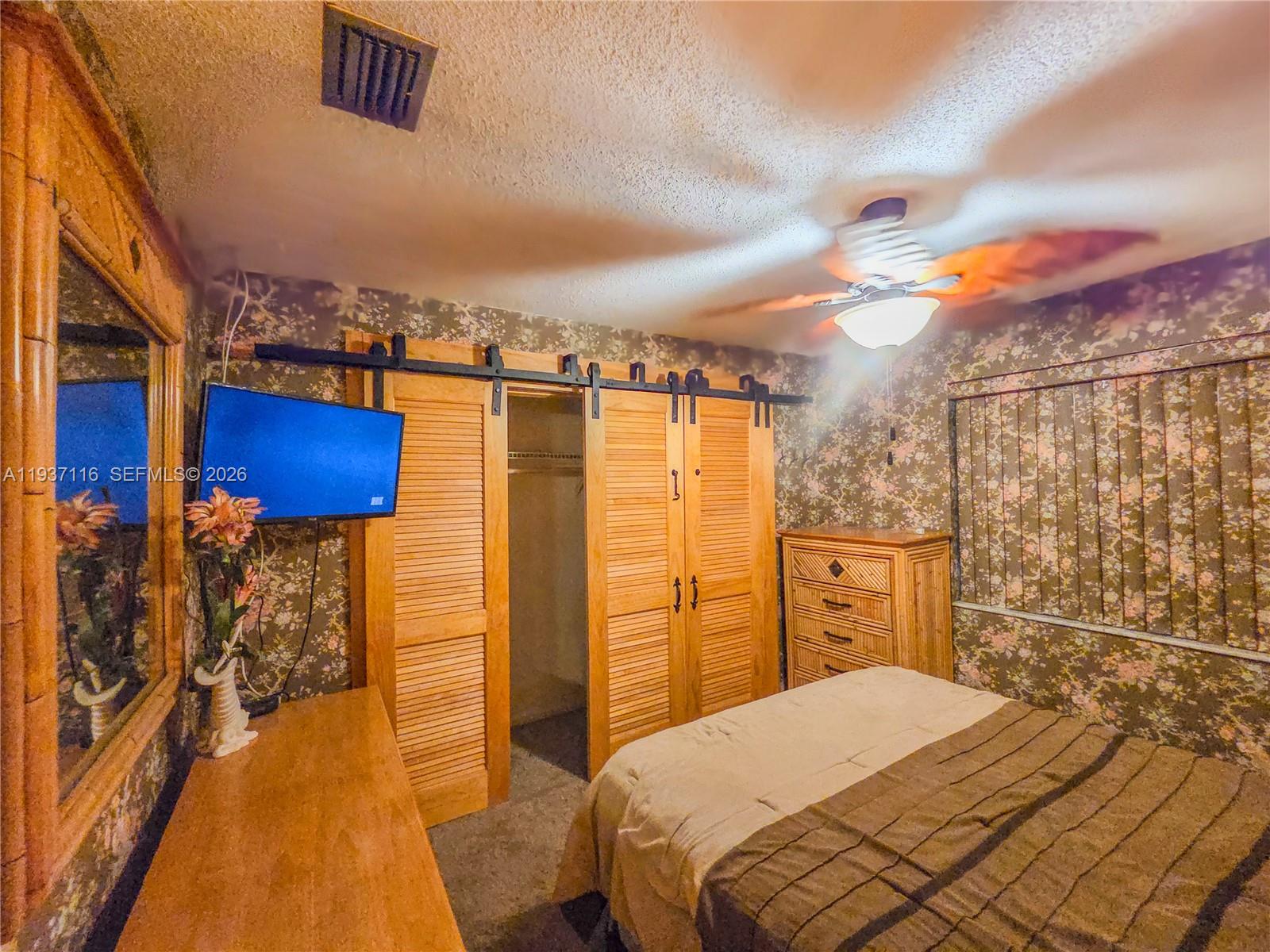 HEFTLER TOWNHOUSES AT RED - Residential Lease