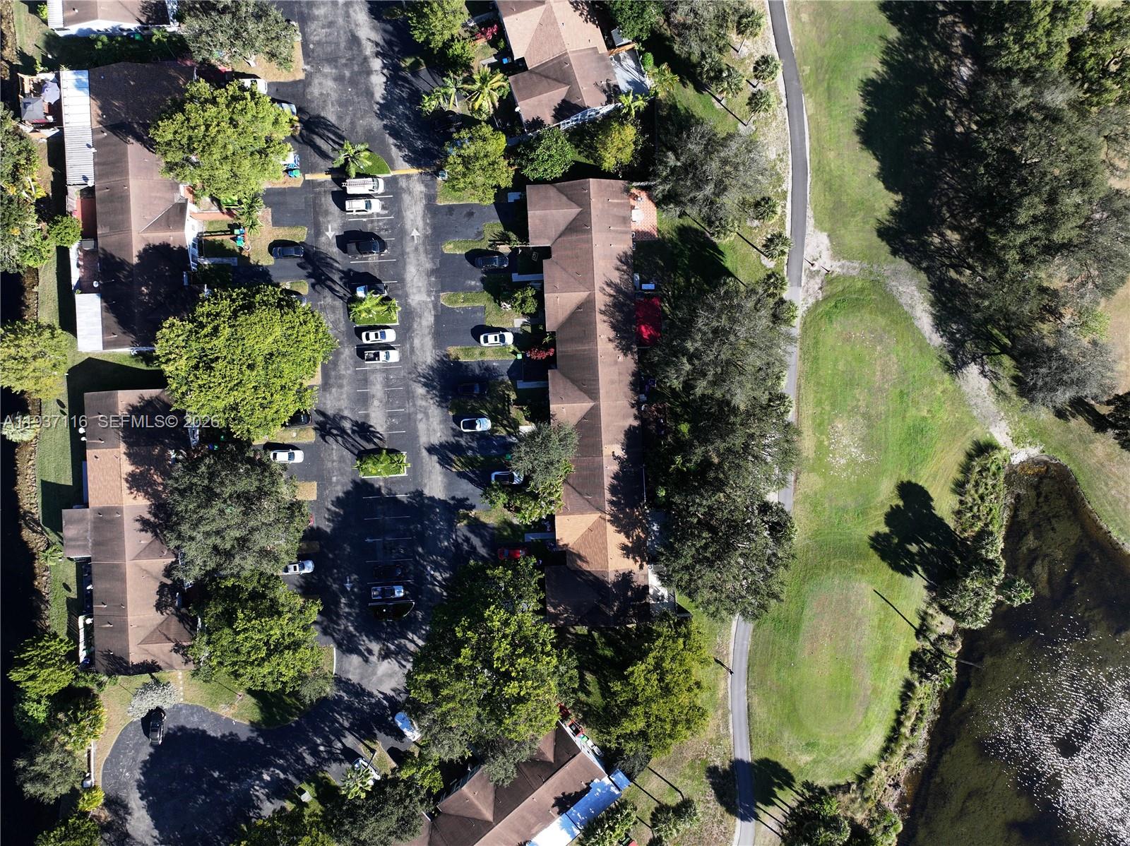 HEFTLER TOWNHOUSES AT RED - Residential Lease