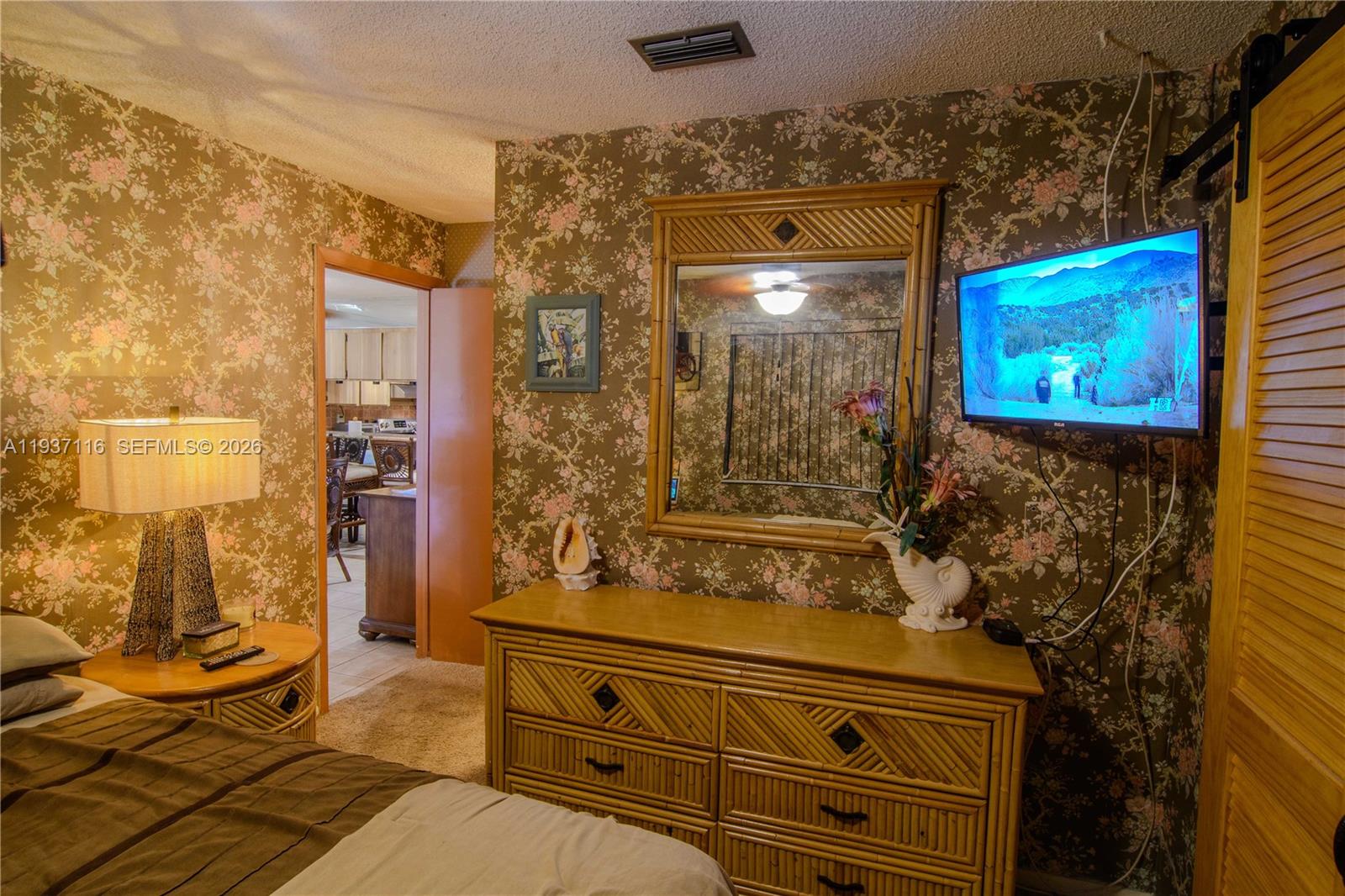 HEFTLER TOWNHOUSES AT RED - Residential Lease