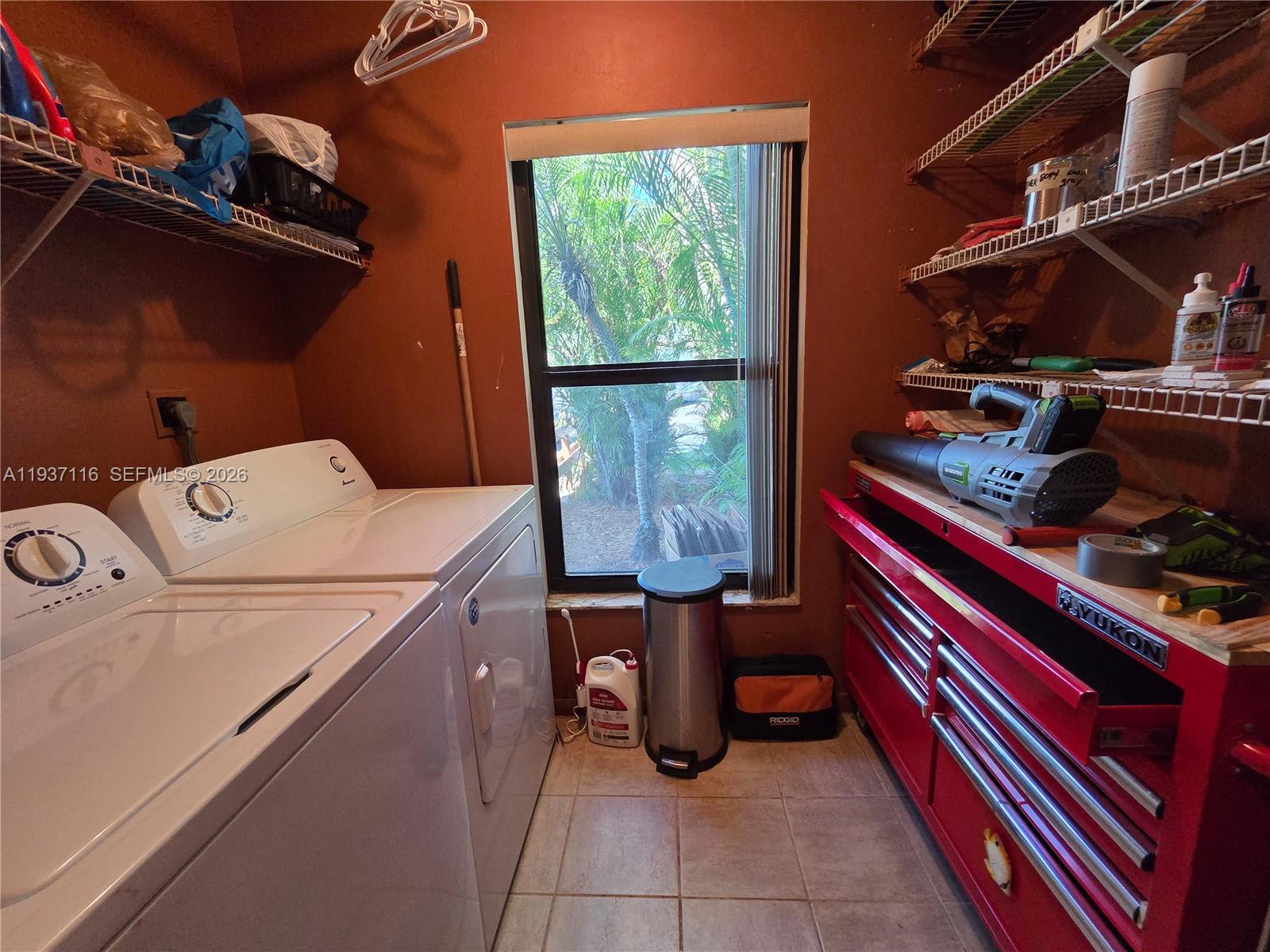 HEFTLER TOWNHOUSES AT RED - Residential Lease