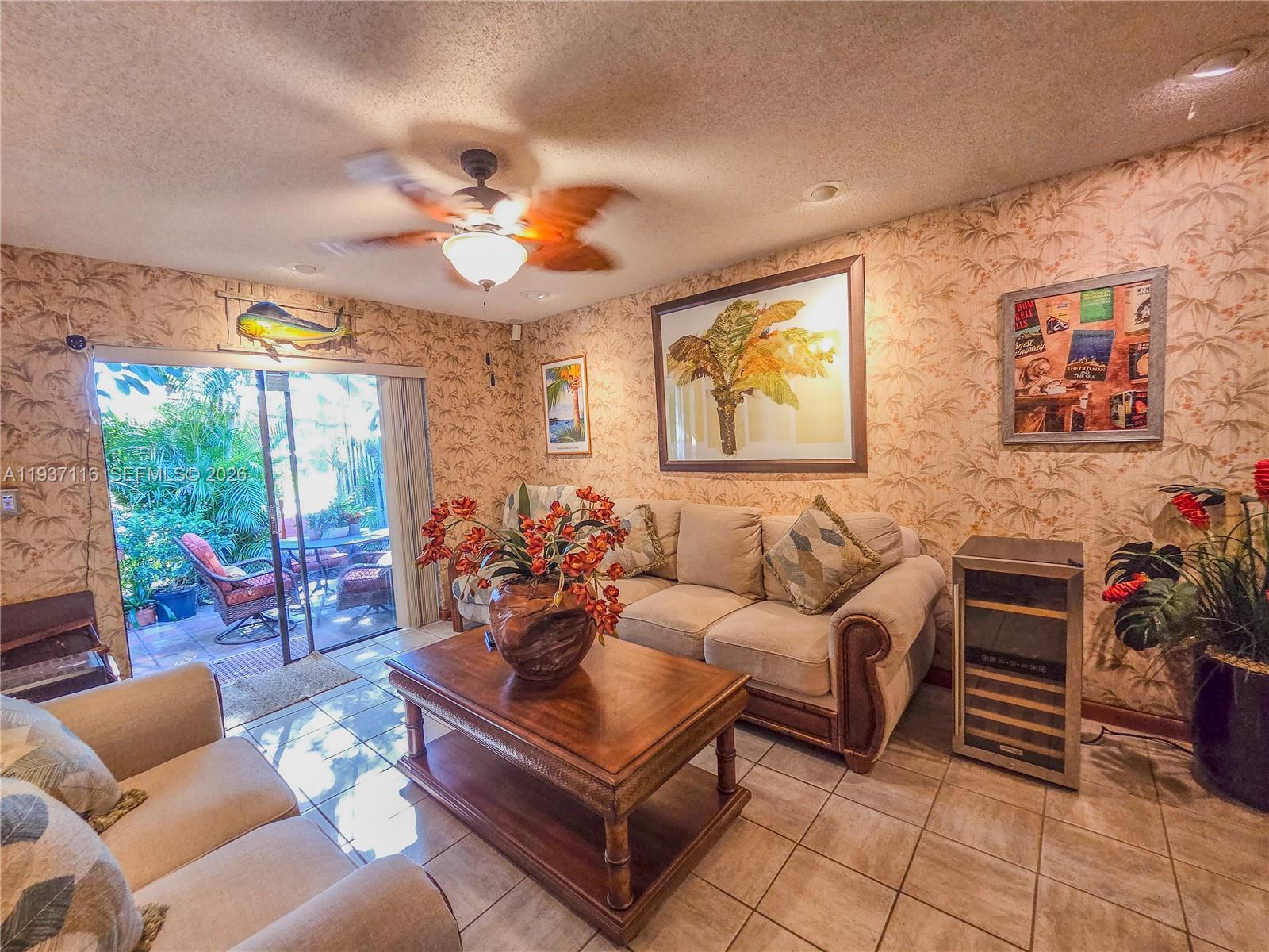 HEFTLER TOWNHOUSES AT RED - Residential Lease