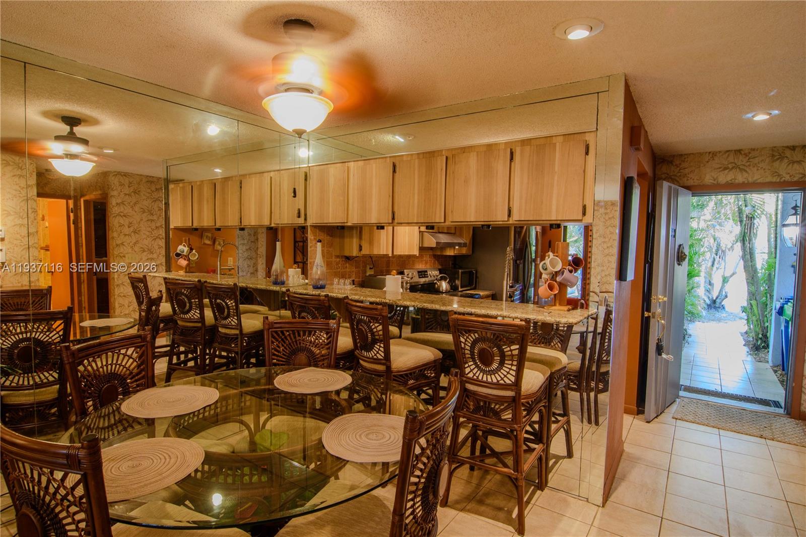 HEFTLER TOWNHOUSES AT RED - Residential Lease