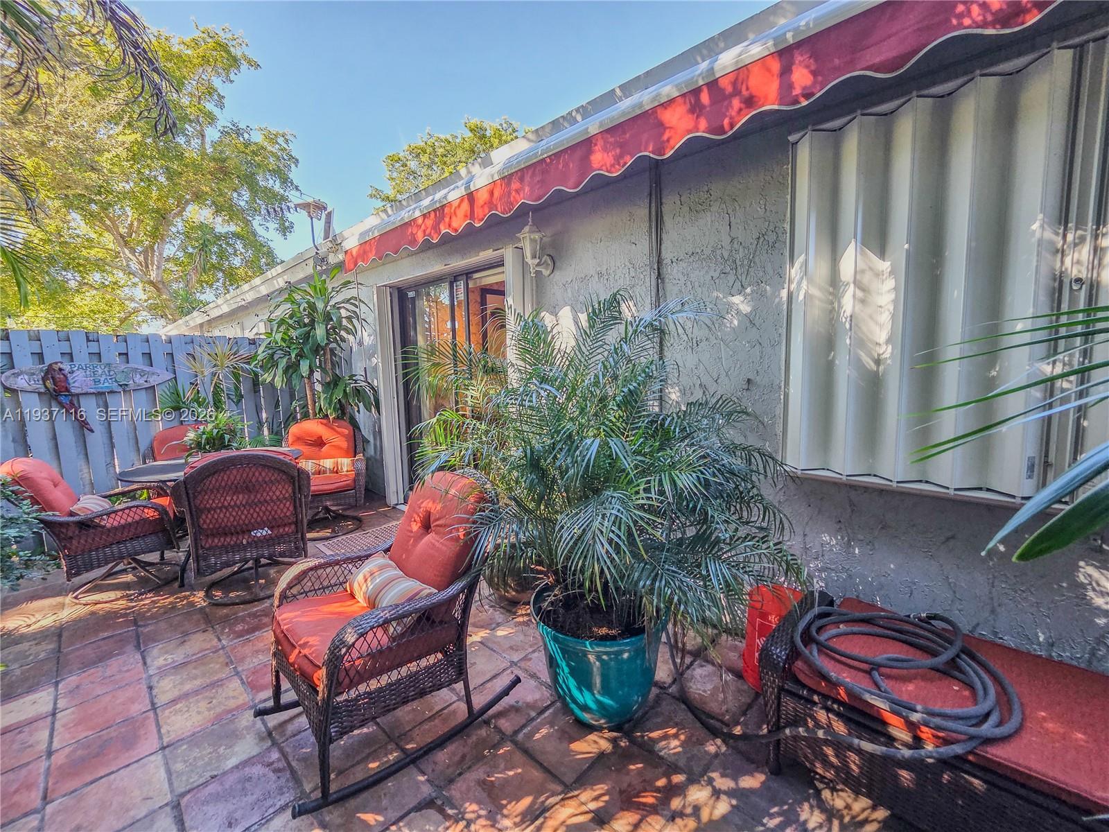 HEFTLER TOWNHOUSES AT RED - Residential Lease