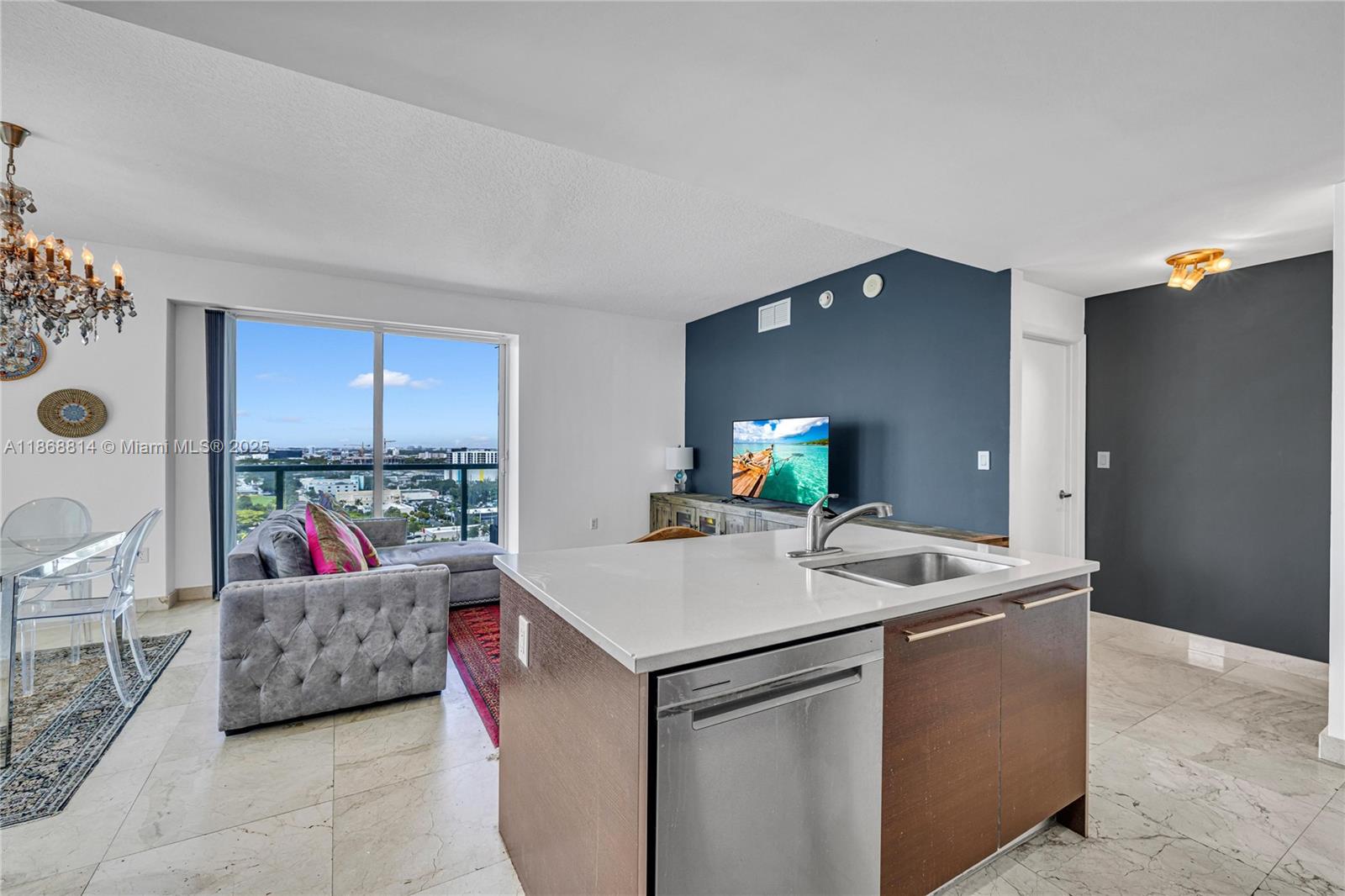 1900 N Bayshore Dr 1711