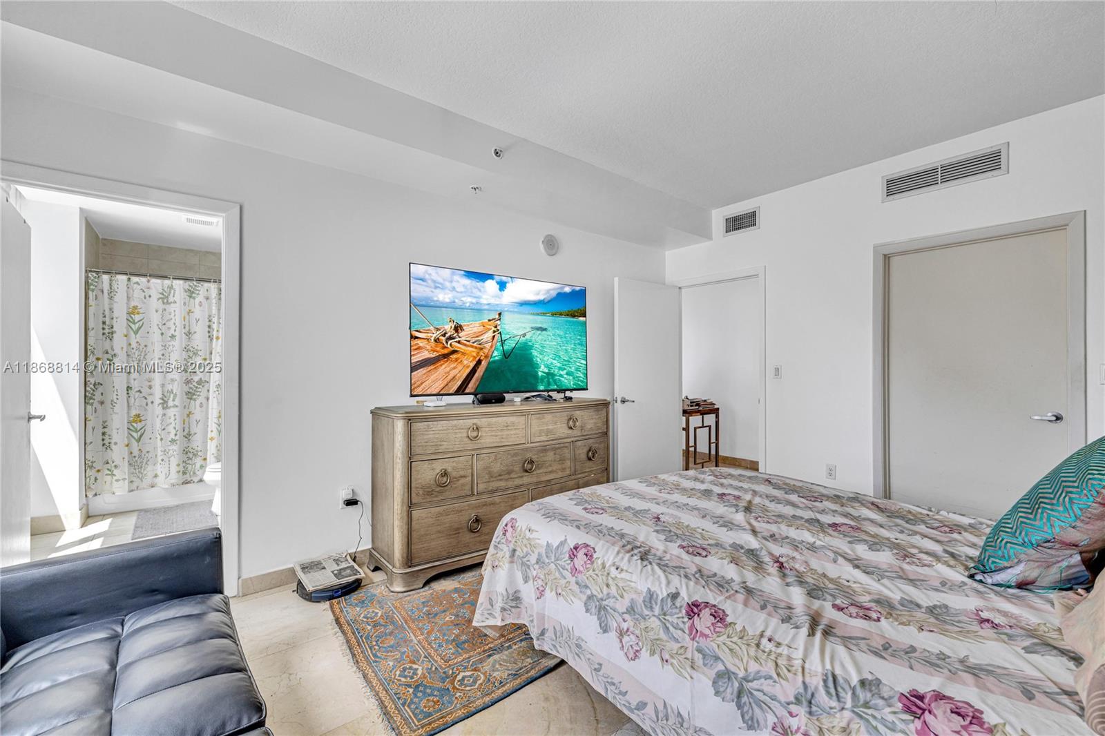 QUANTUM ON THE BAY CONDO - Residential