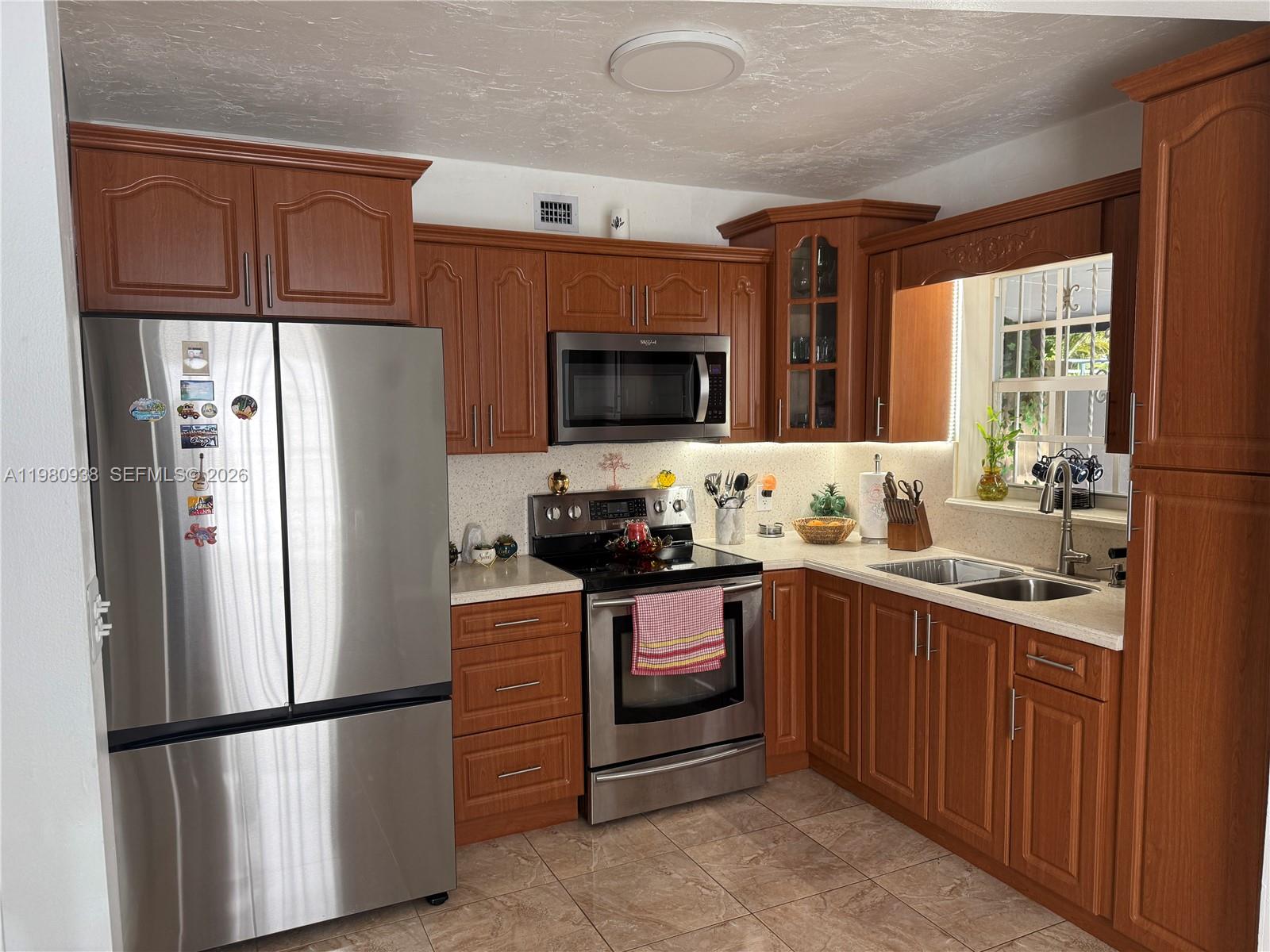 NORTH SHORE HEIGHTS - Residential