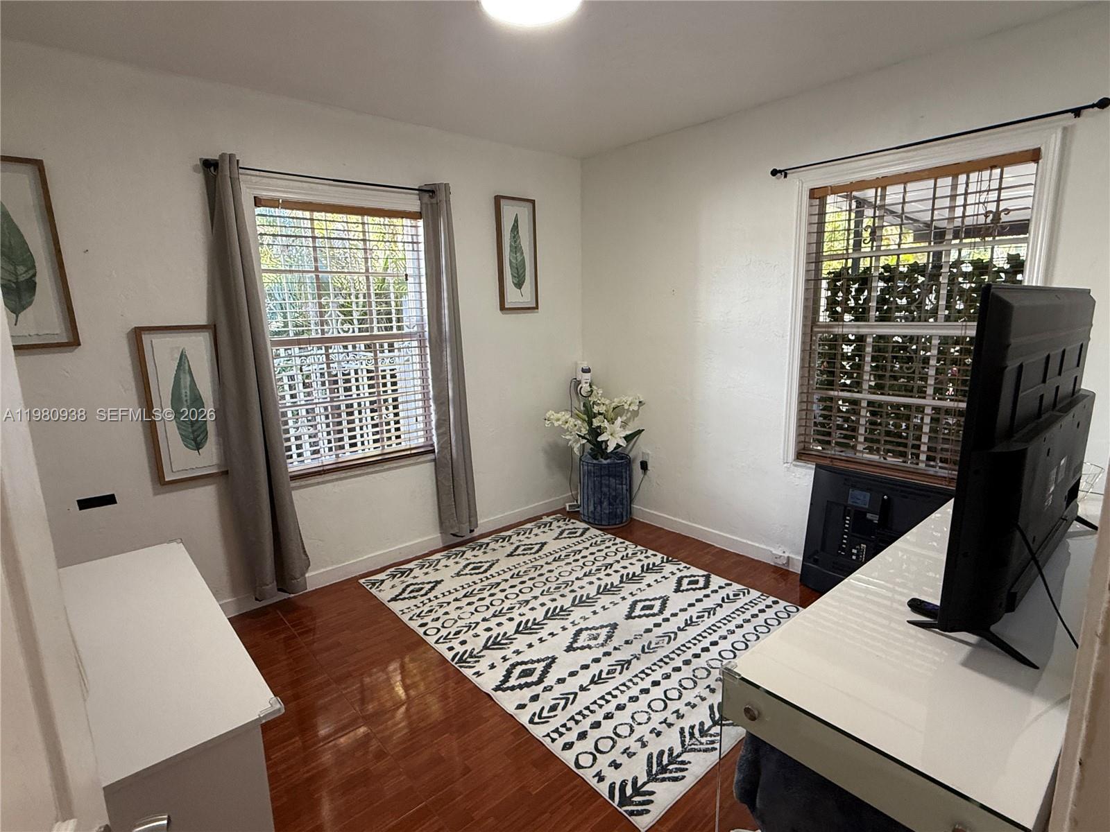 NORTH SHORE HEIGHTS - Residential