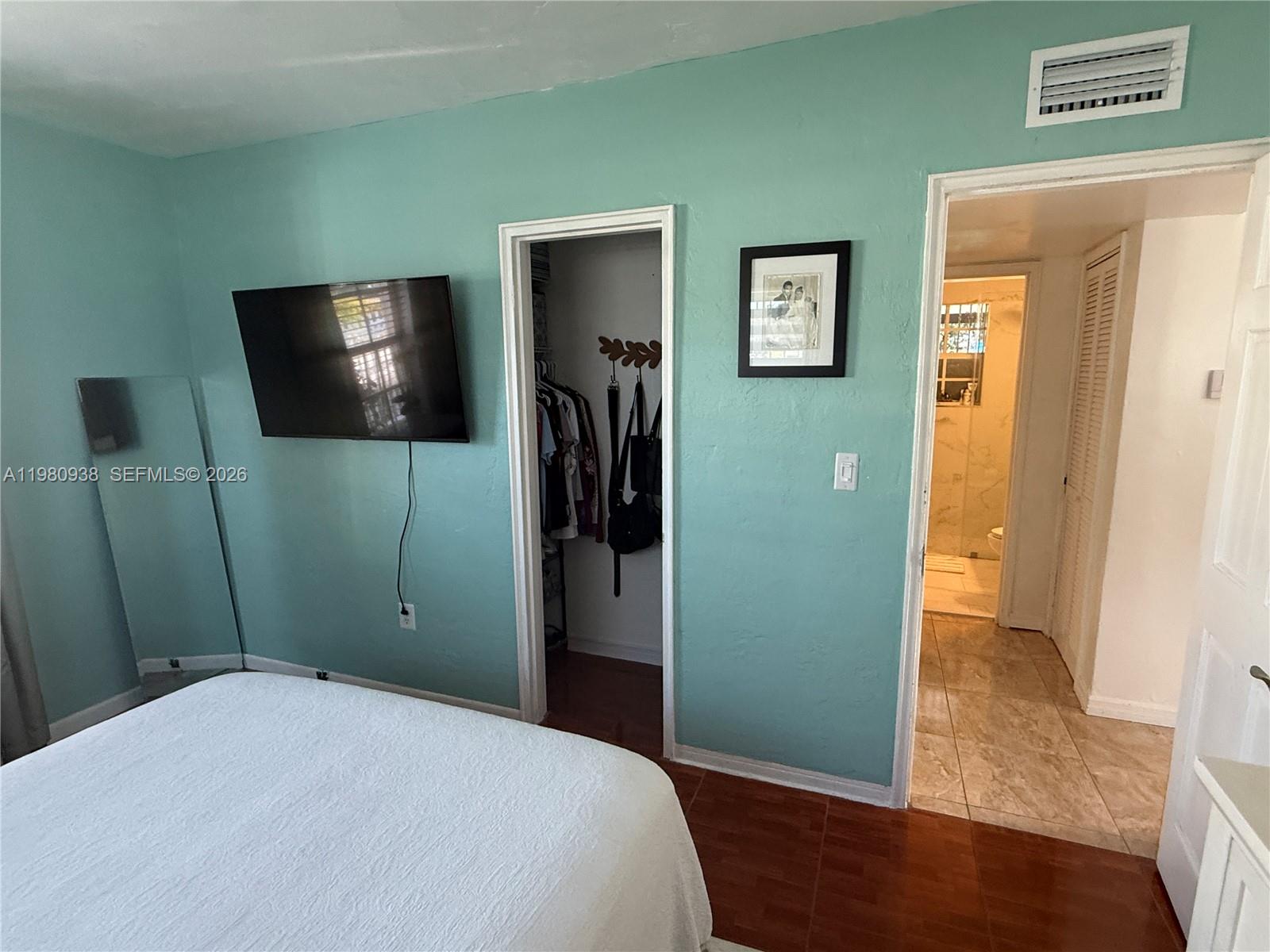 NORTH SHORE HEIGHTS - Residential