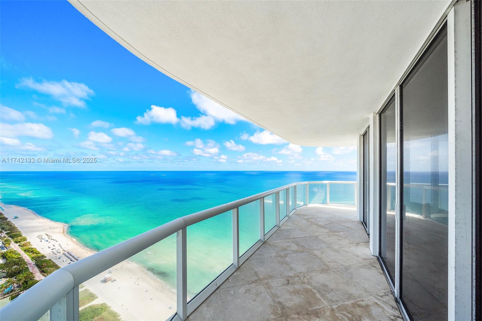 AKOYA CONDO - Residential