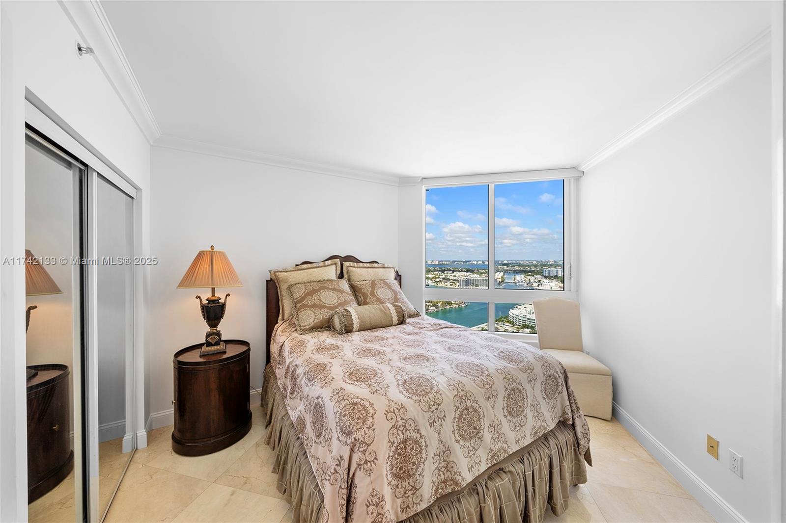 AKOYA CONDO - Residential