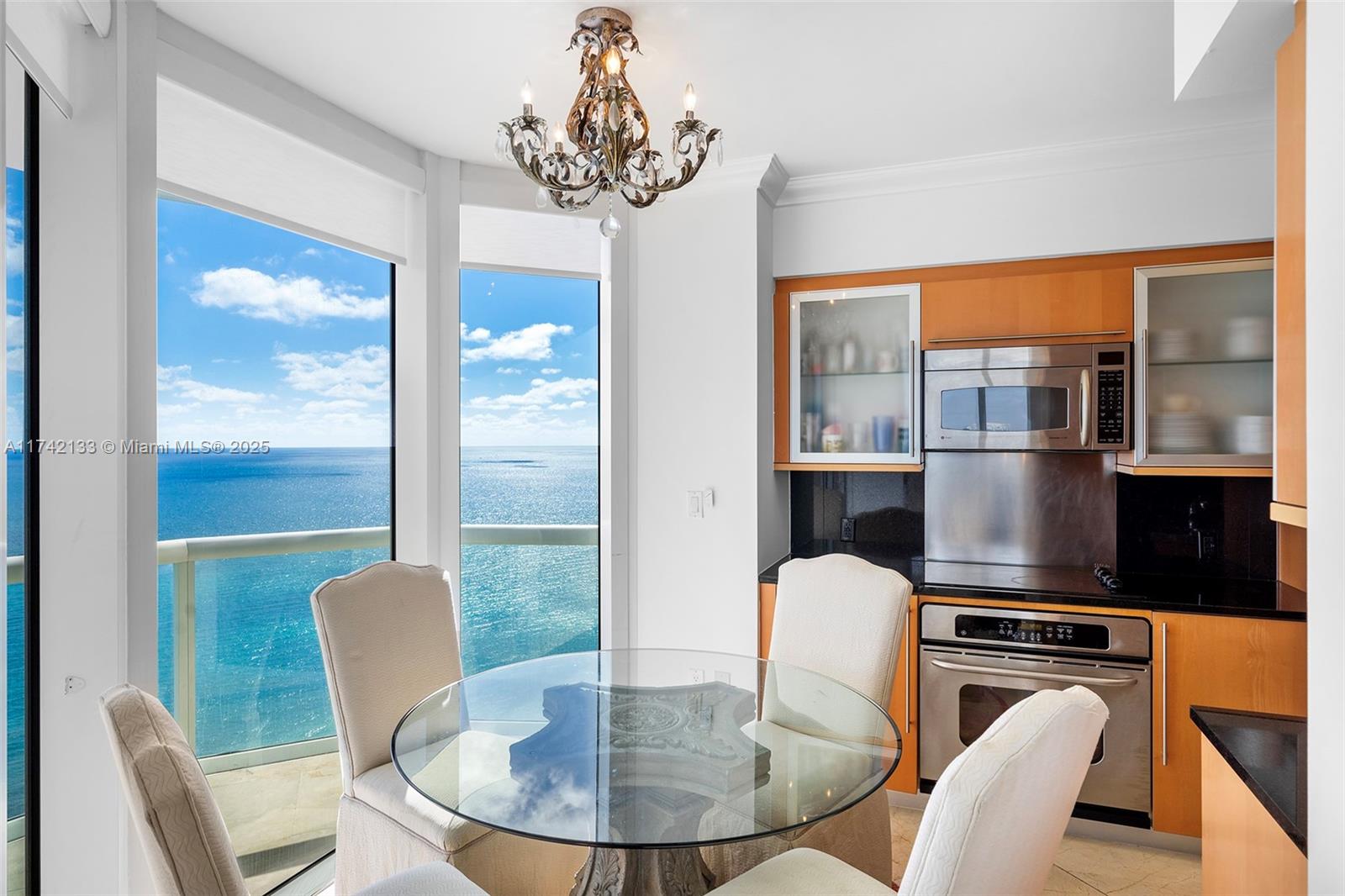 AKOYA CONDO - Residential