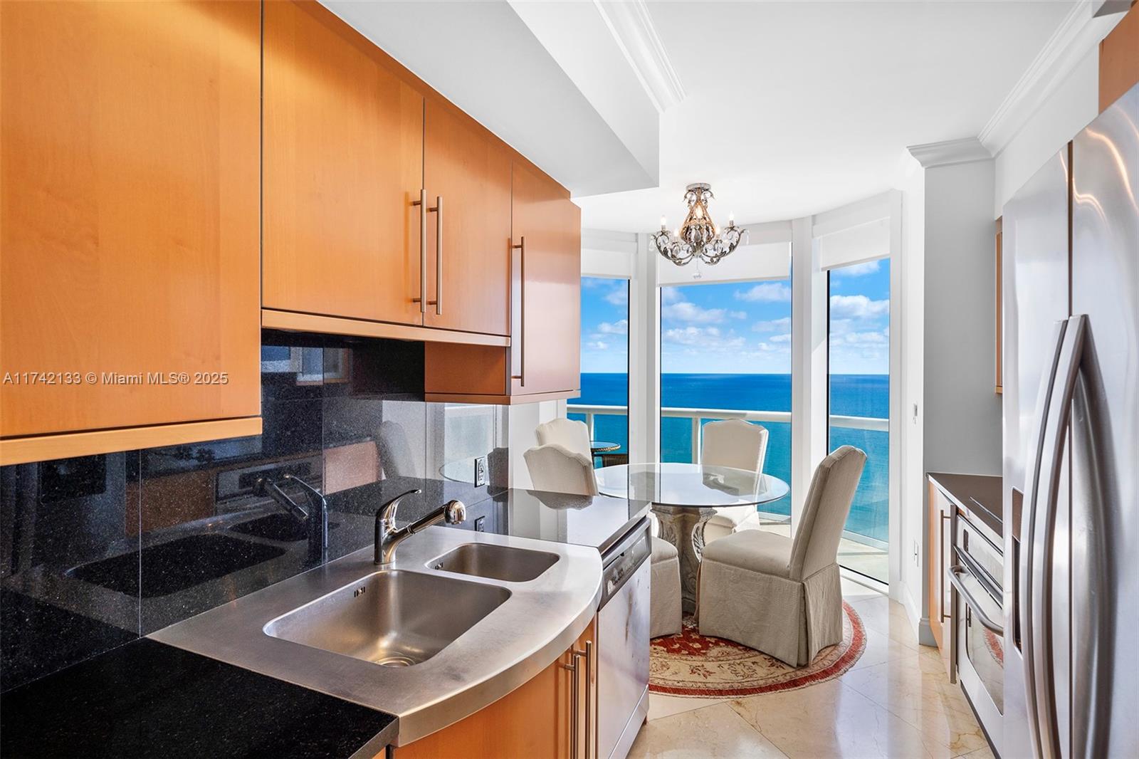AKOYA CONDO - Residential