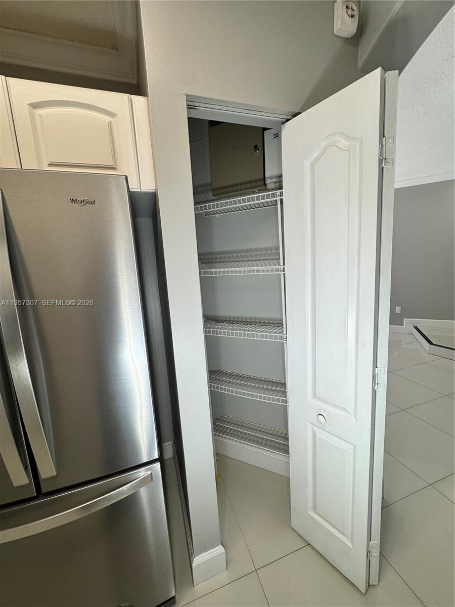 SECRET GARDEN CONDO - Residential