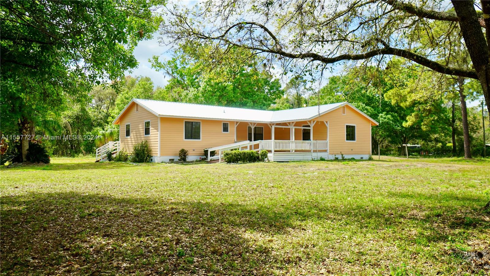 LAKE MONTAZA ESTATES - Residential