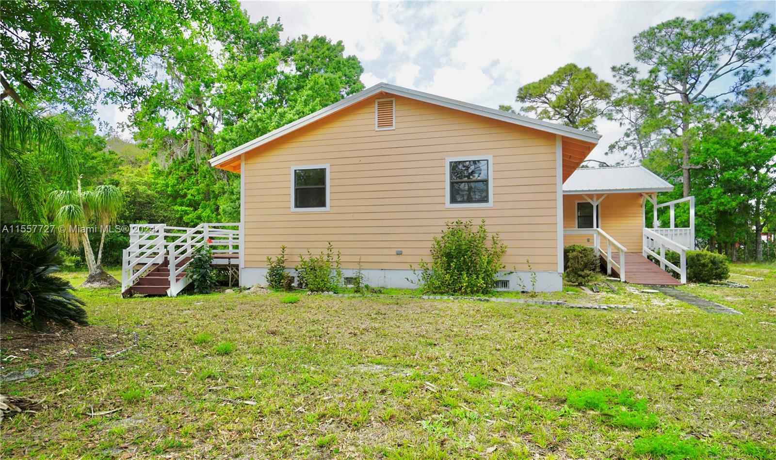 LAKE MONTAZA ESTATES - Residential