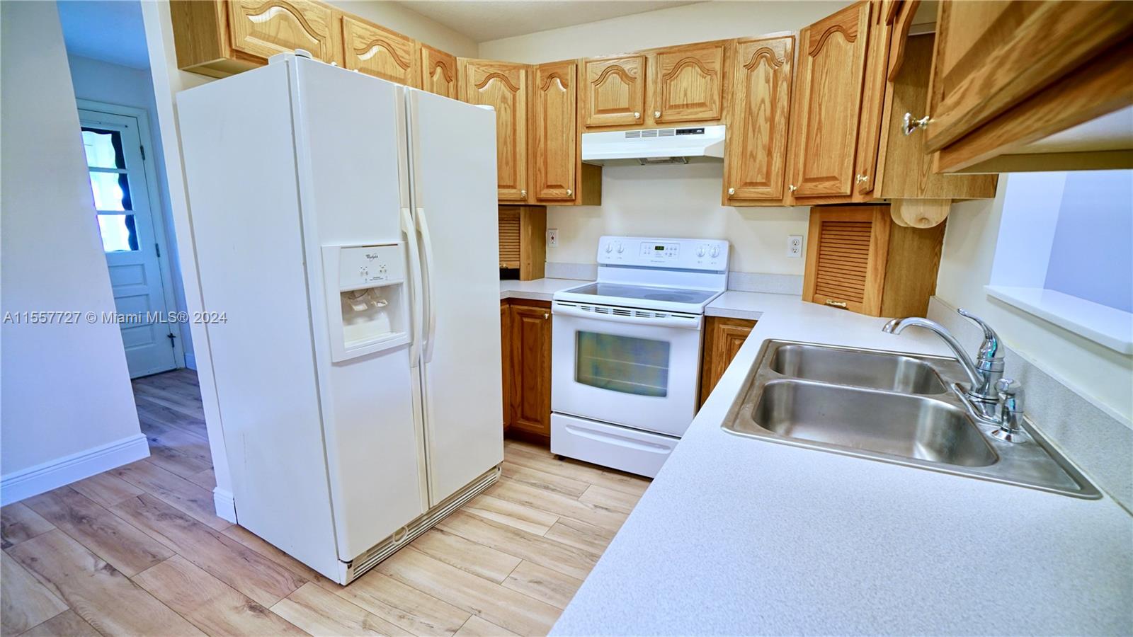 LAKE MONTAZA ESTATES - Residential