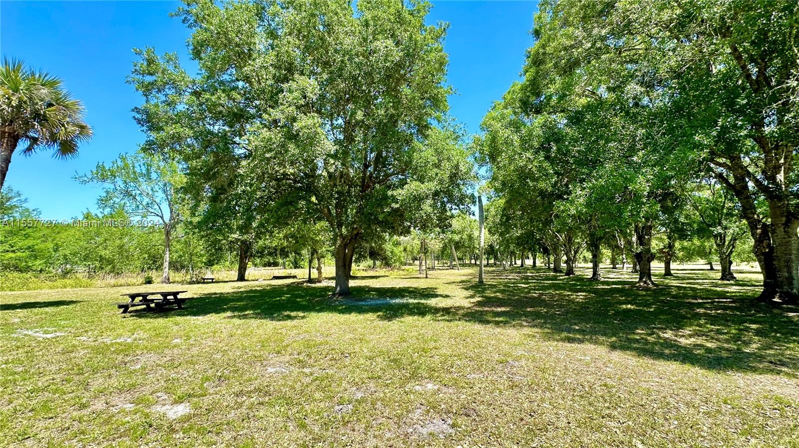 LAKE MONTAZA ESTATES - Residential