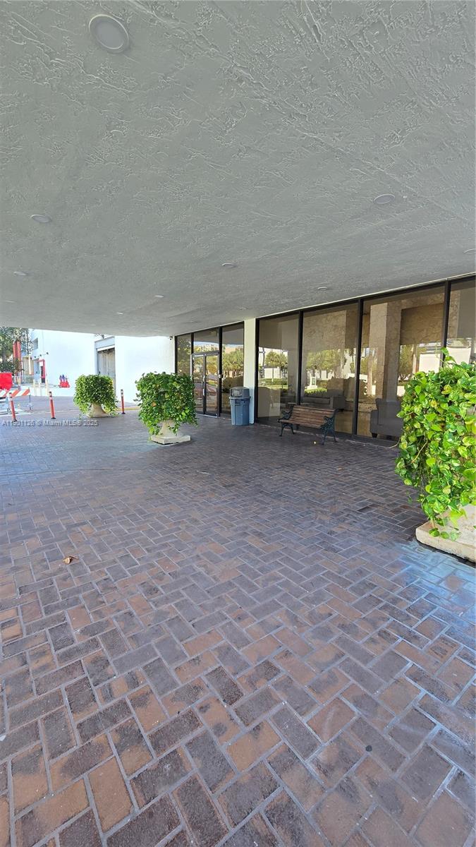 SAILBOAT CAY CONDO - Residential Lease