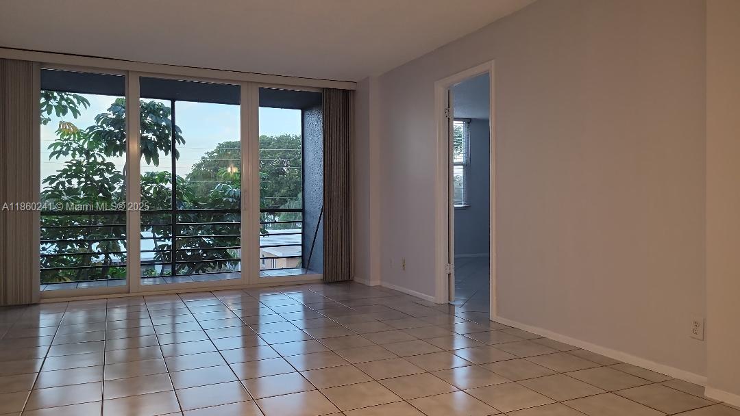 ROYAL PARK CONDO - Residential Lease