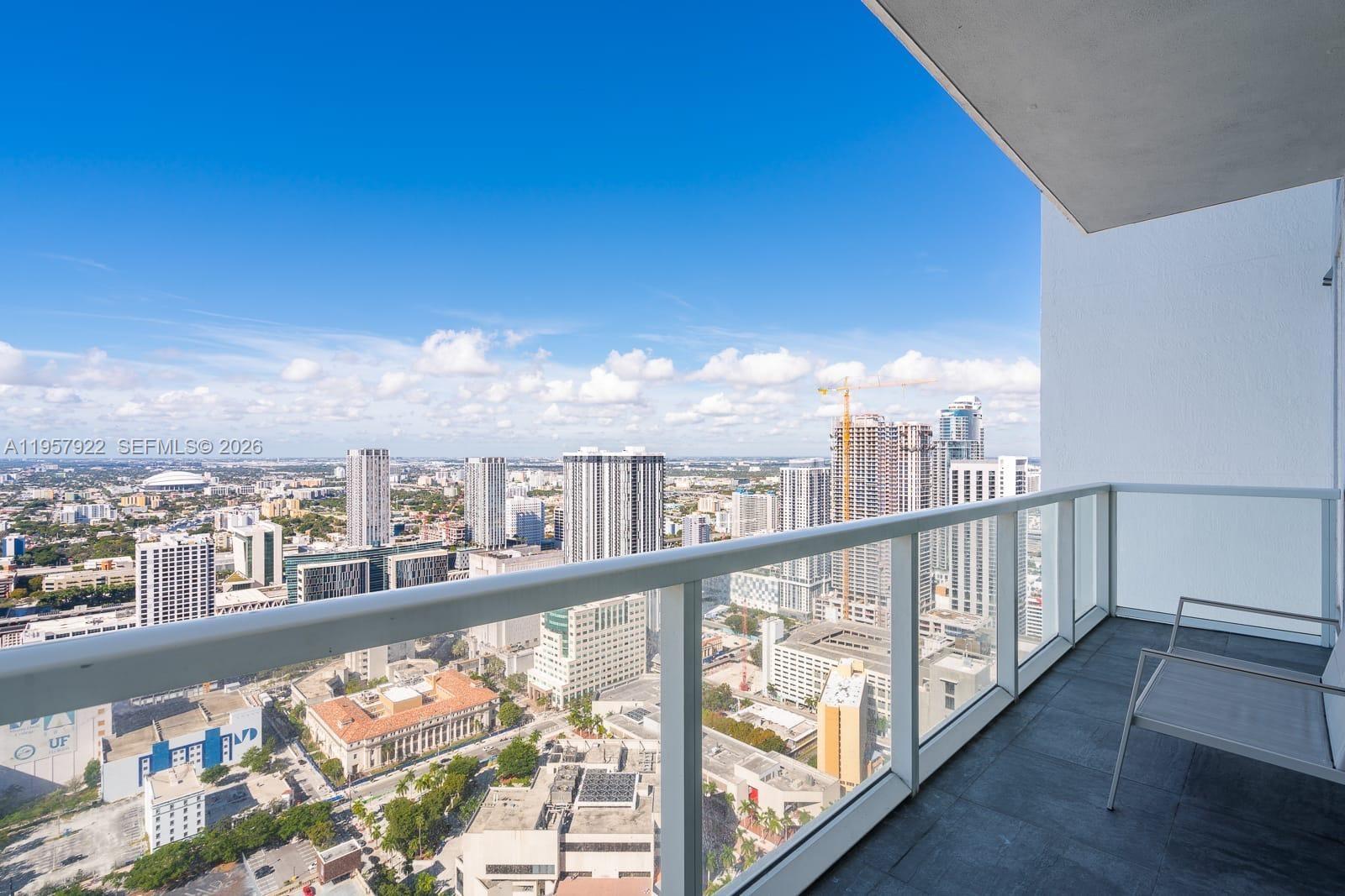 VIZCAYNE SOUTH CONDO - Residential